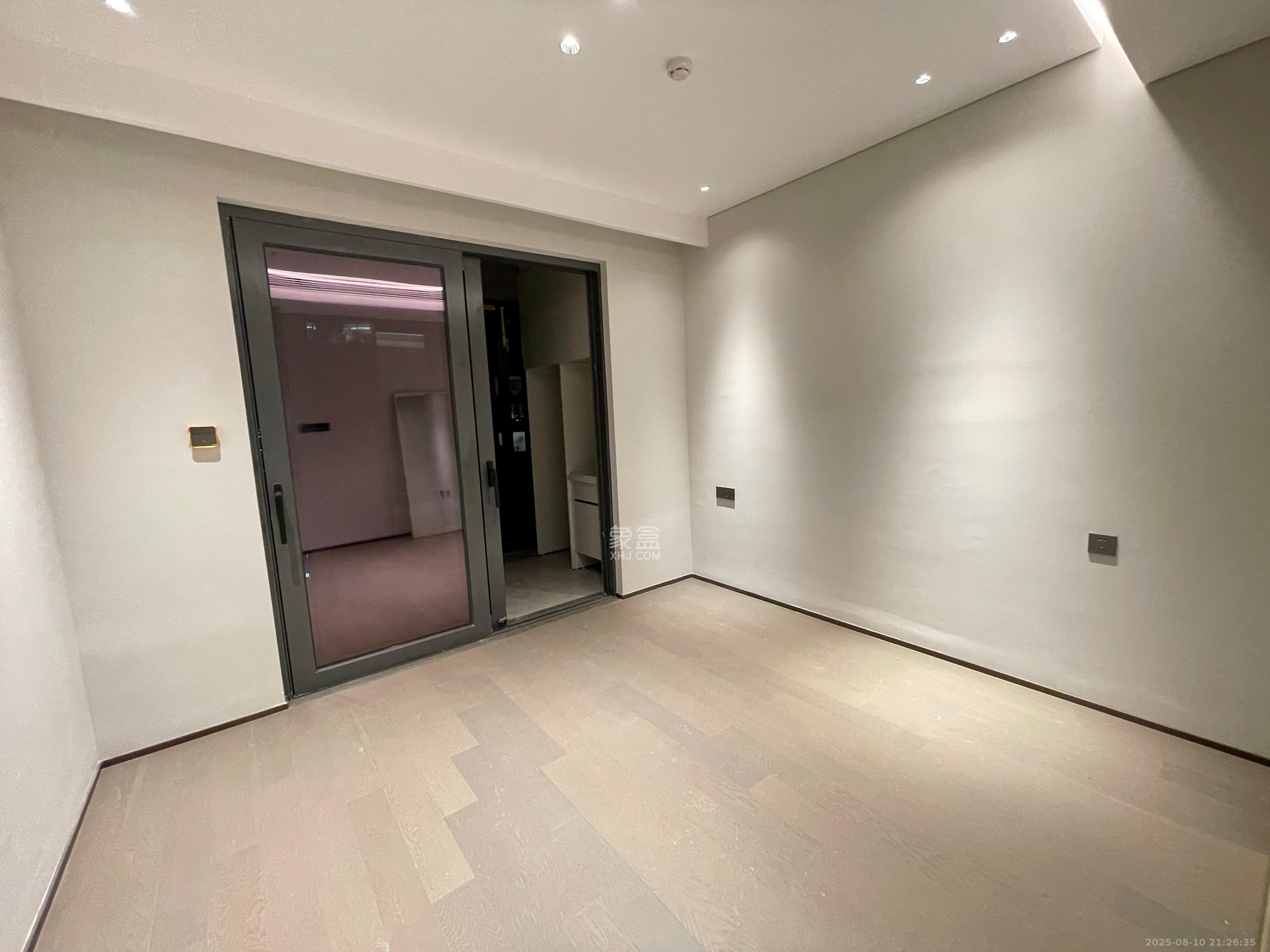 长沙悦府(华润万象城)  4室2厅3卫    19000.0元/月 长沙悦府(华润万象城)  4室2厅3卫    19000.0元/月室内图