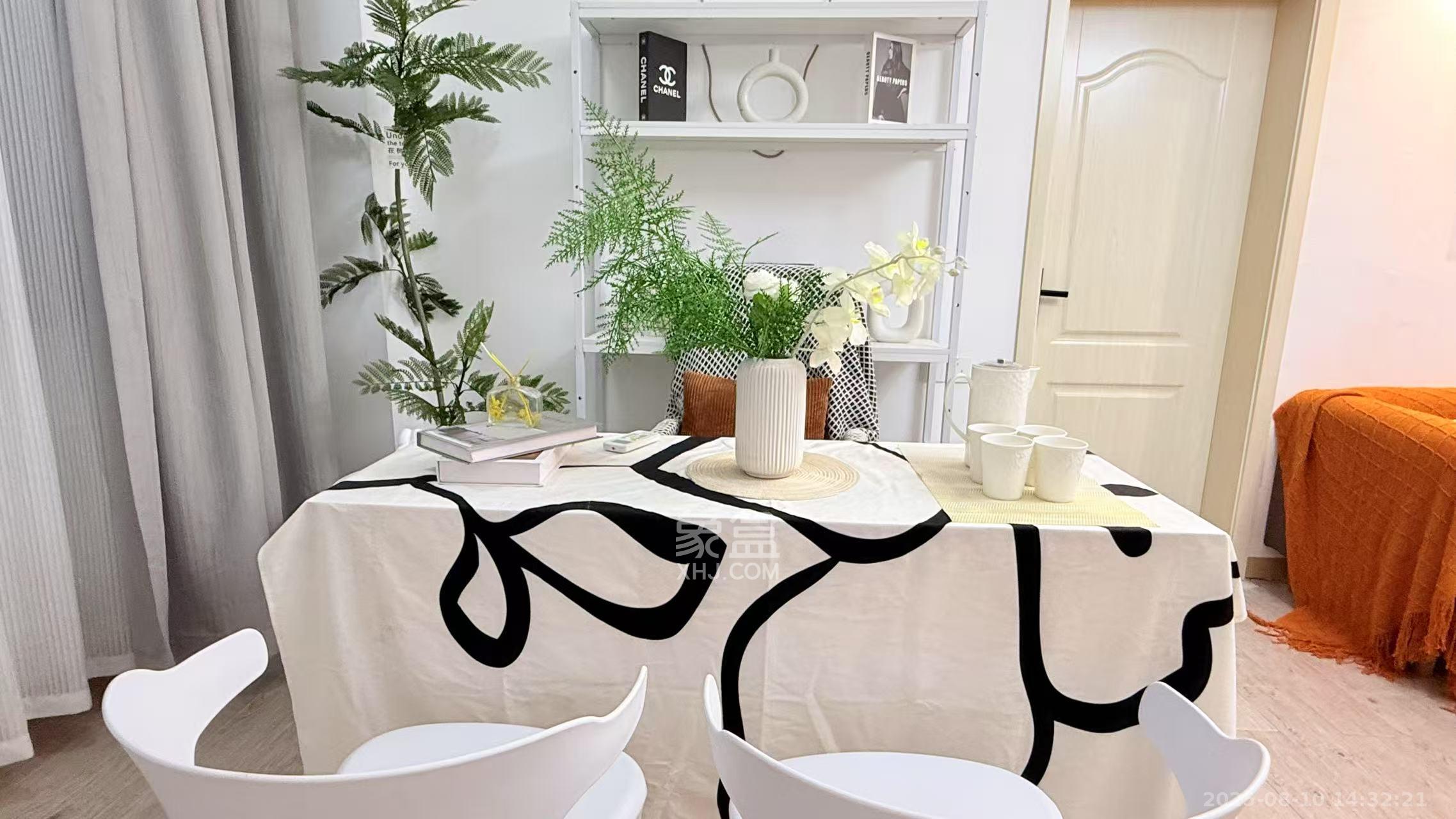 阳光锦城  1室2厅1卫    2780.0元/月室内图1