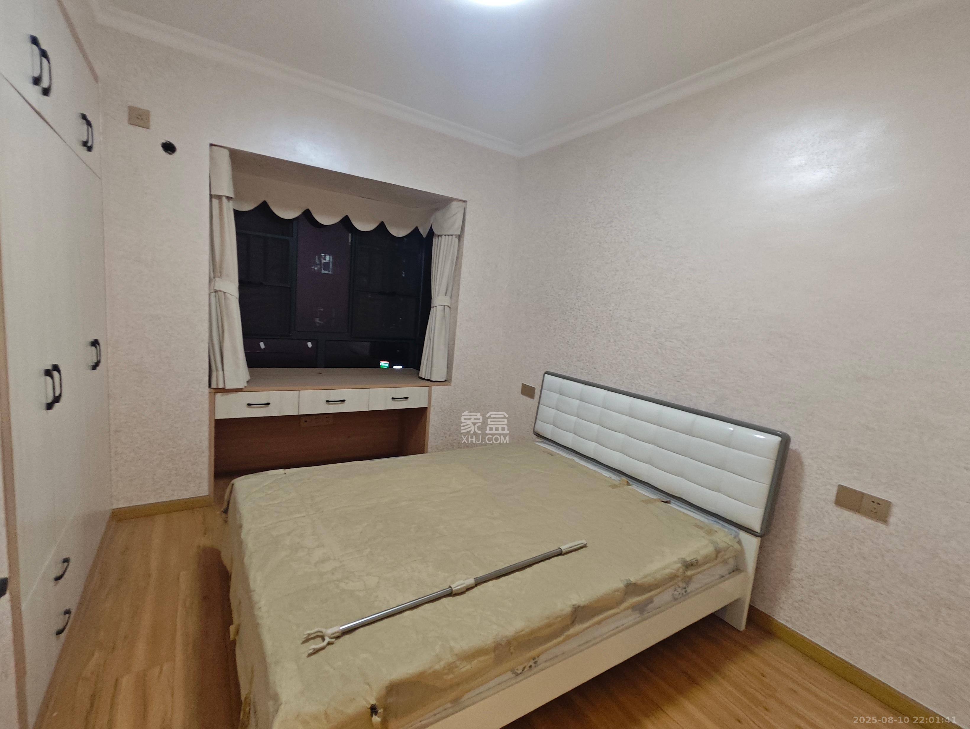 金湘苑(星澜之悦)  4室2厅2卫    2200.0元/月 金湘苑(星澜之悦)  4室2厅2卫    2200.0元/月室内图