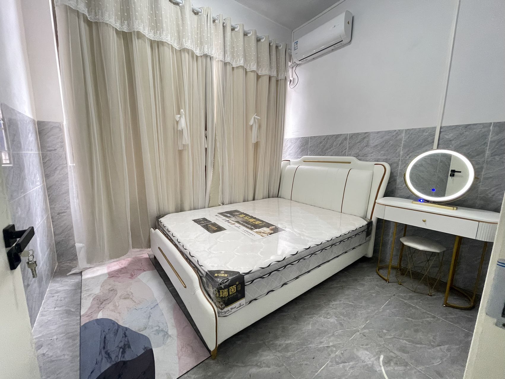 御尚·轻奢公寓(海清苑)  1室1厅1卫    1400.0元/月 御尚·轻奢公寓(海清苑)  1室1厅1卫    1400.0元/月室内图