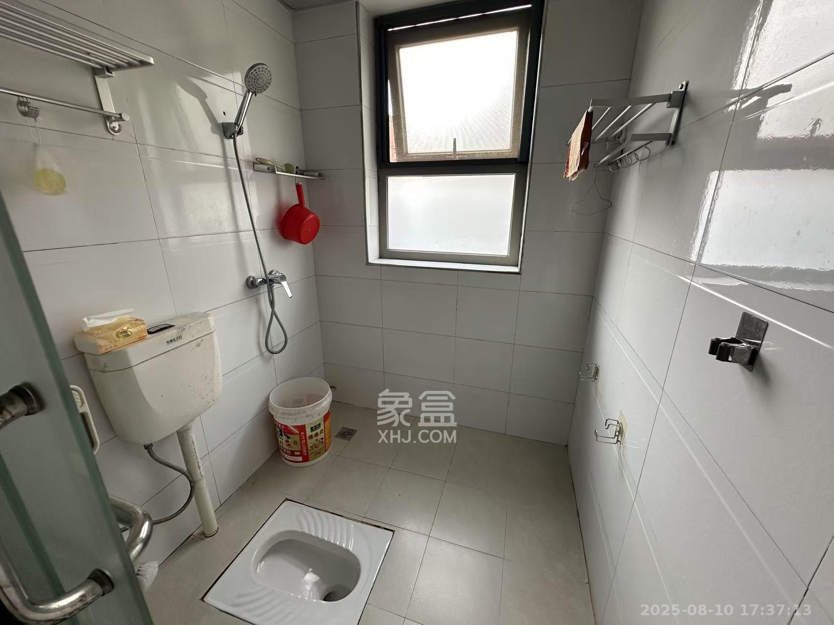 怡海星城 2室2厅1卫 1600.0元/月 怡海星城 2室2厅1卫 1600.0元/月室内图