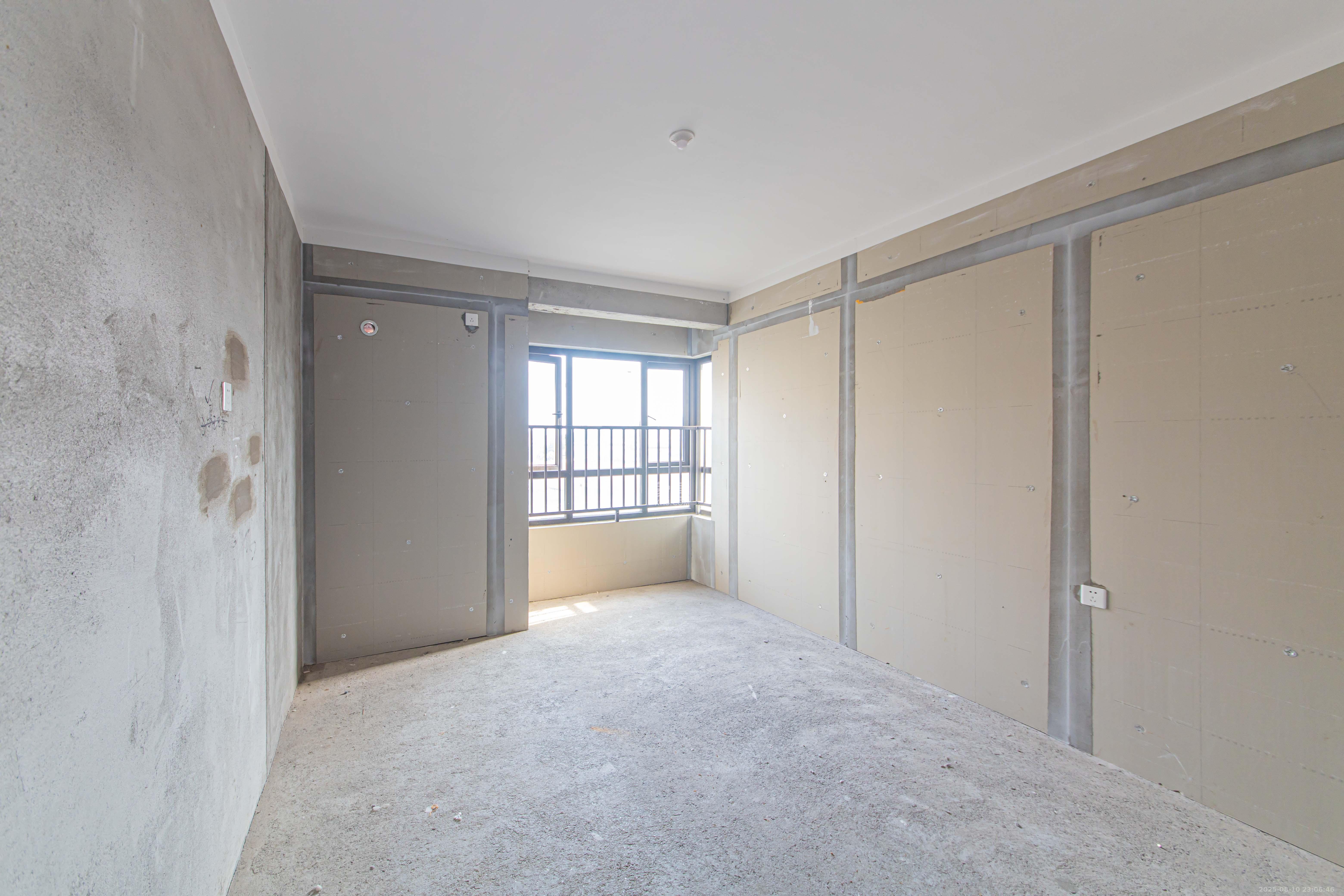 北辰中央公园E区 3室2厅2卫 125.0万 北辰中央公园E区 3室2厅2卫 125.0万卧室