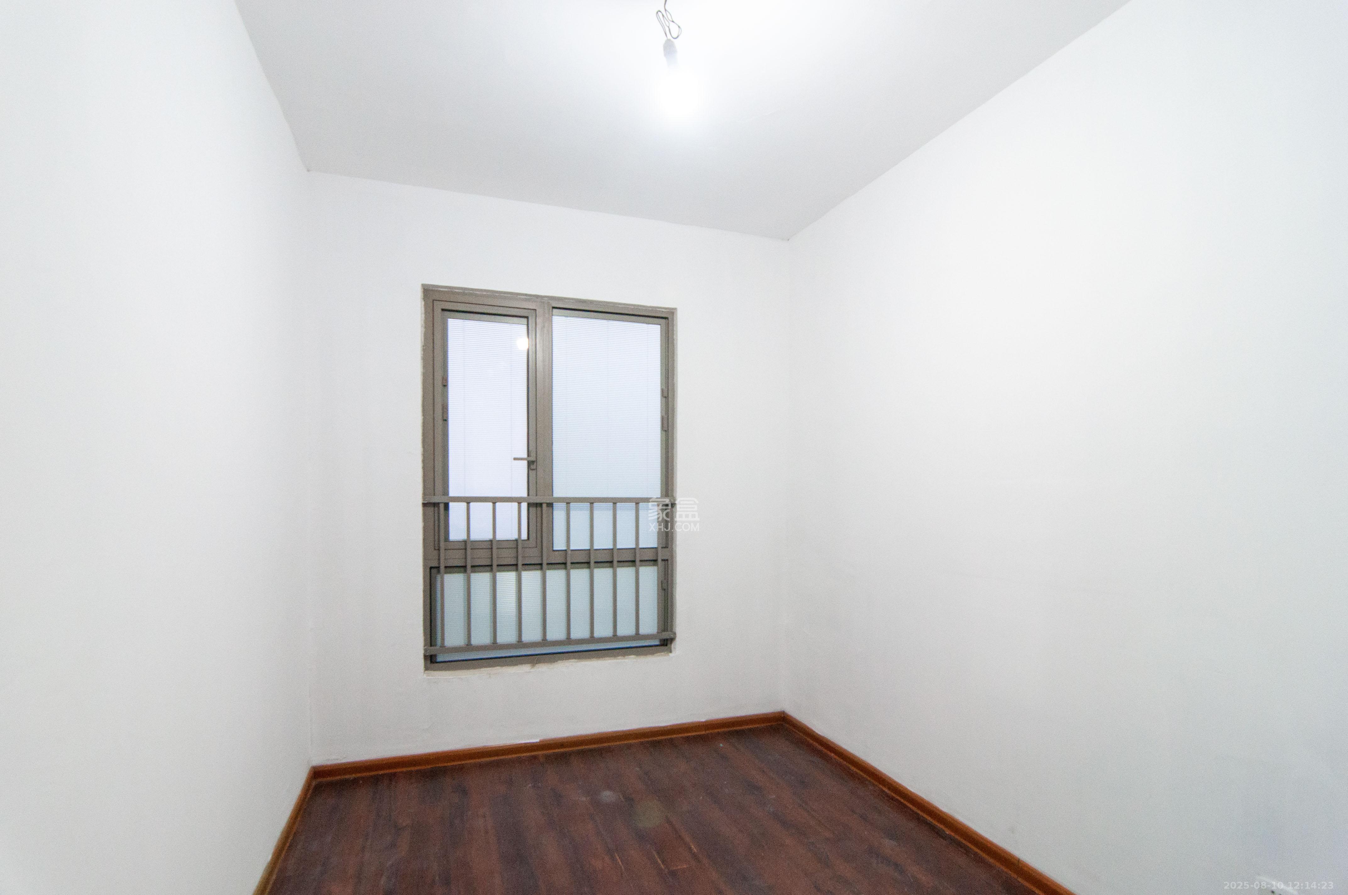 梅溪湖金茂湾  3室2厅2卫    105.0万 梅溪湖金茂湾  3室2厅2卫    105.0万其他