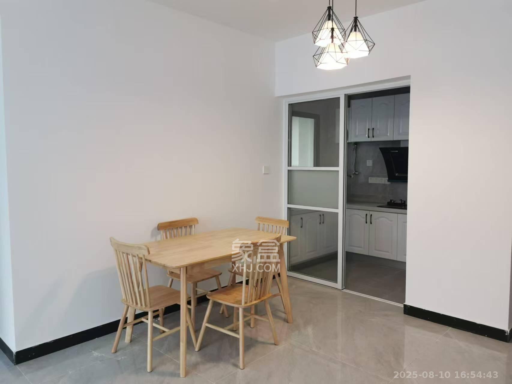 长房东旭国际 3室2厅2卫 3000.0元/月 长房东旭国际 3室2厅2卫 3000.0元/月室内图