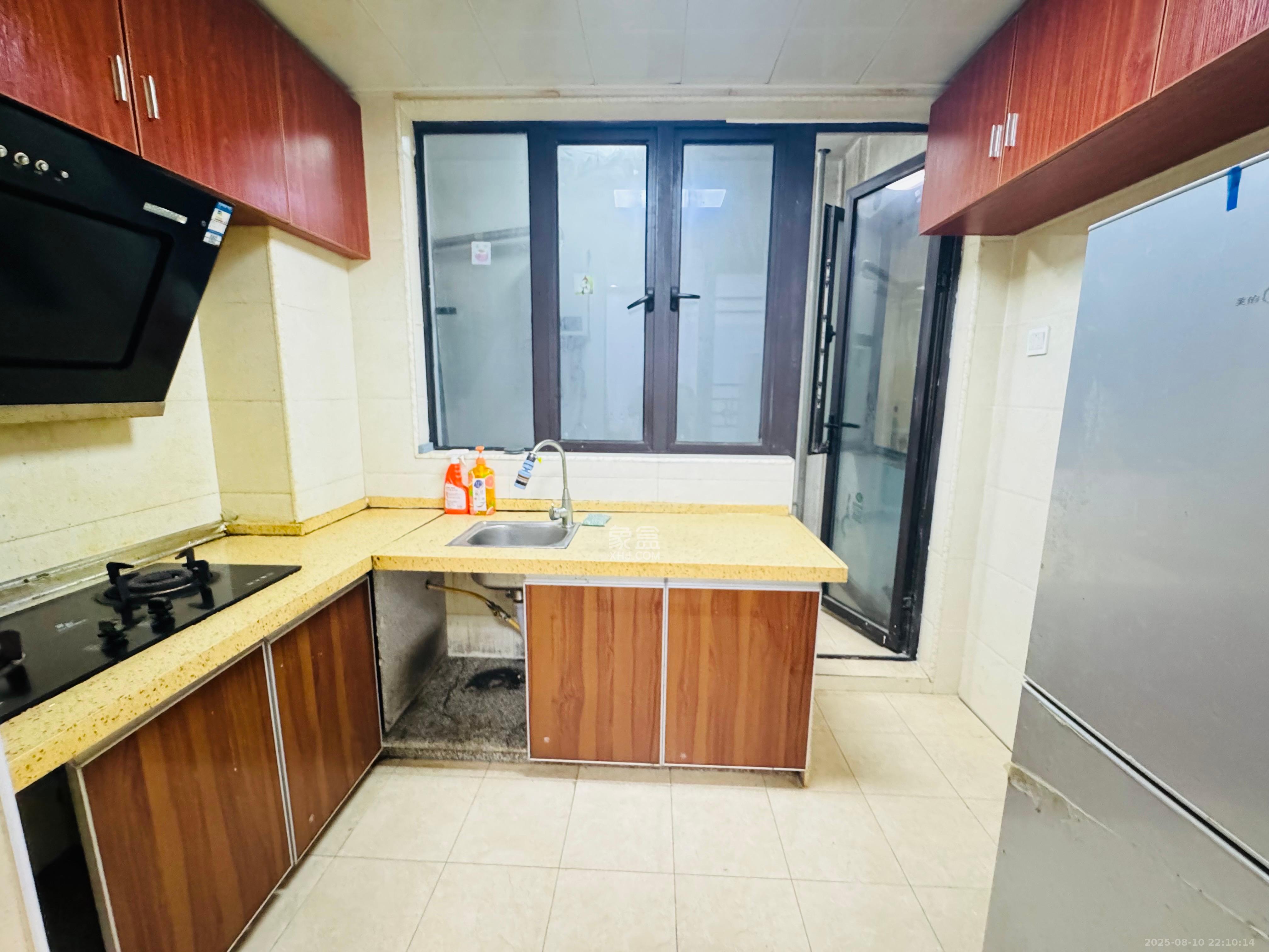 光明E城 2室2厅1卫 2000.0元/月 光明E城 2室2厅1卫 2000.0元/月室内图