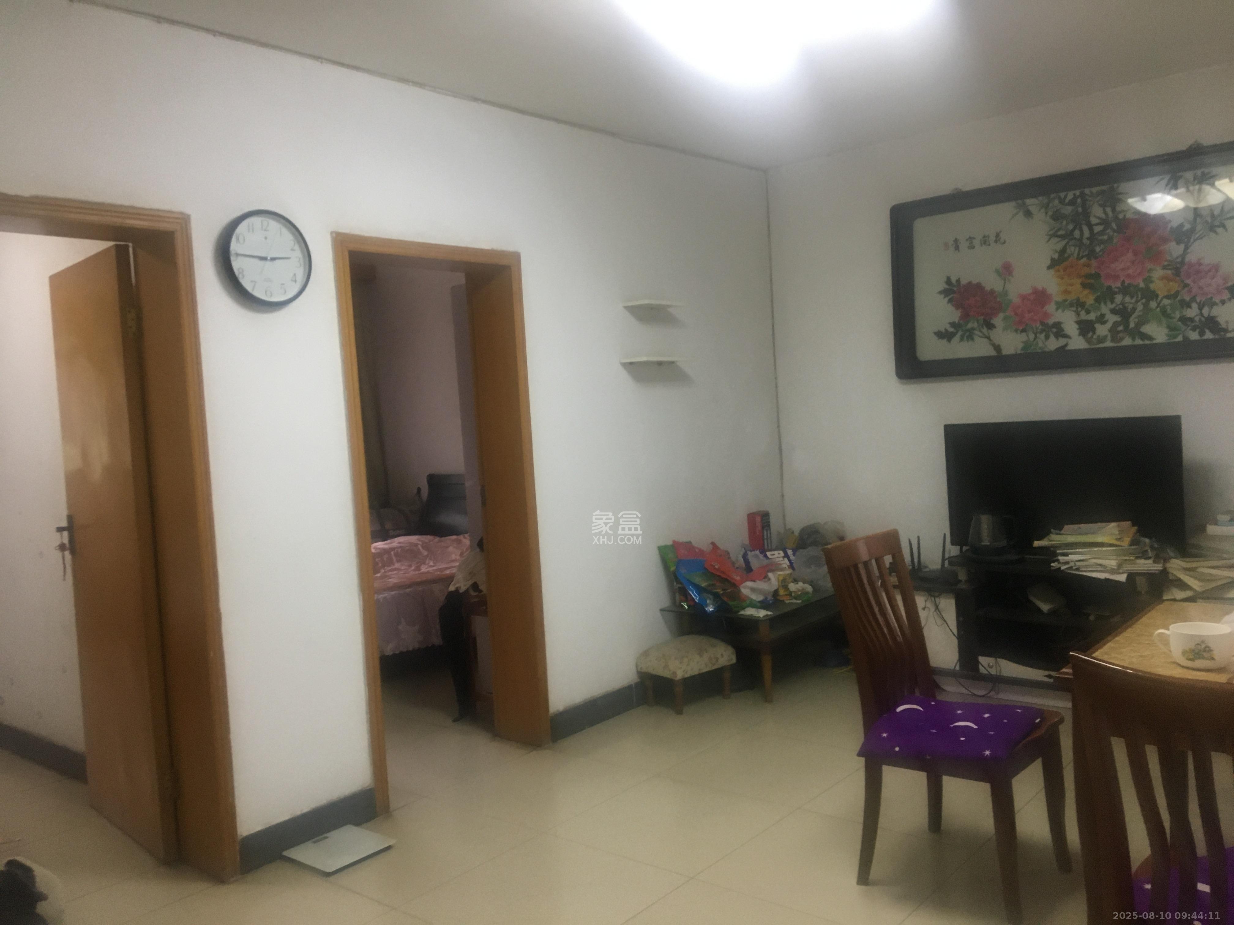 友园山庄  2室2厅1卫   1400.00元/月