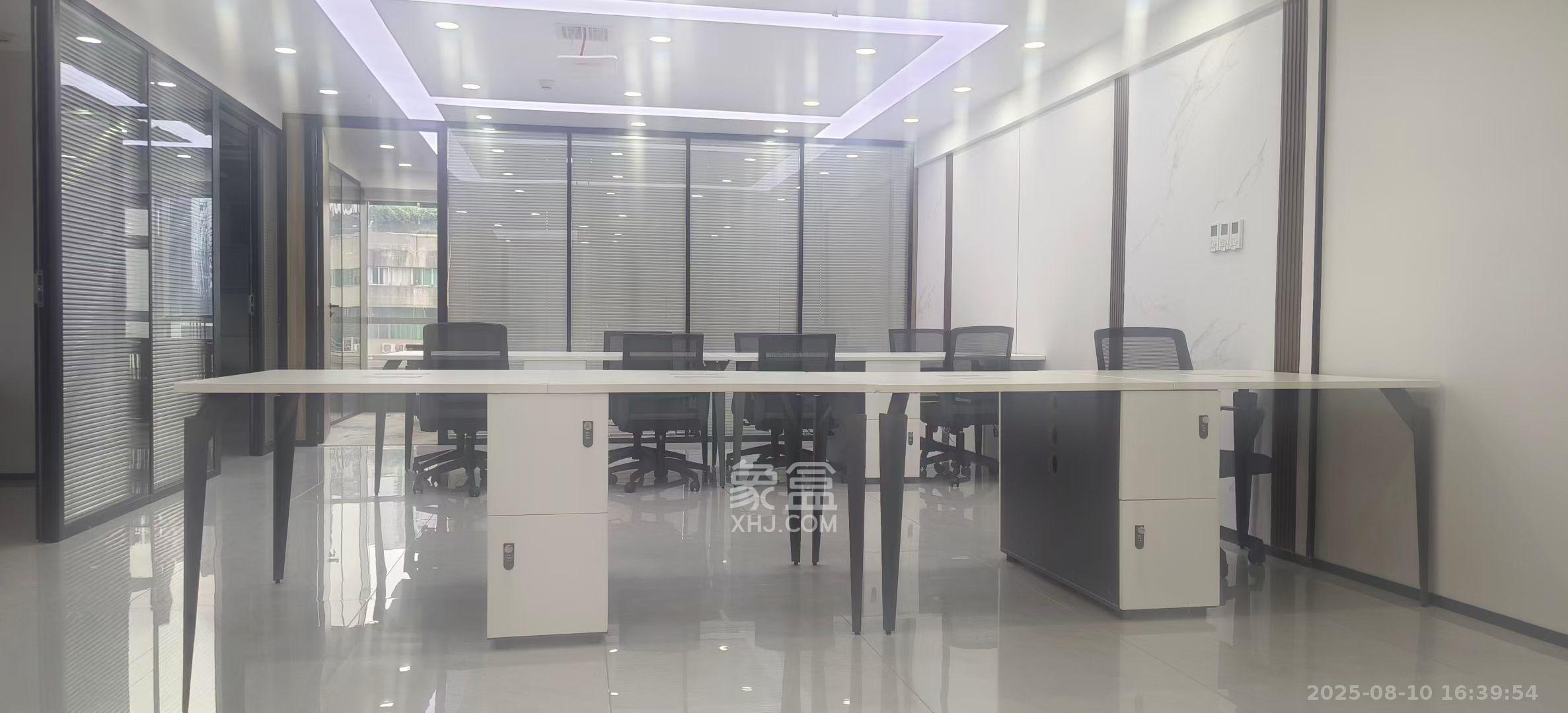 新时空  4室1厅2卫    8800.0元/月 新时空  4室1厅2卫    8800.0元/月