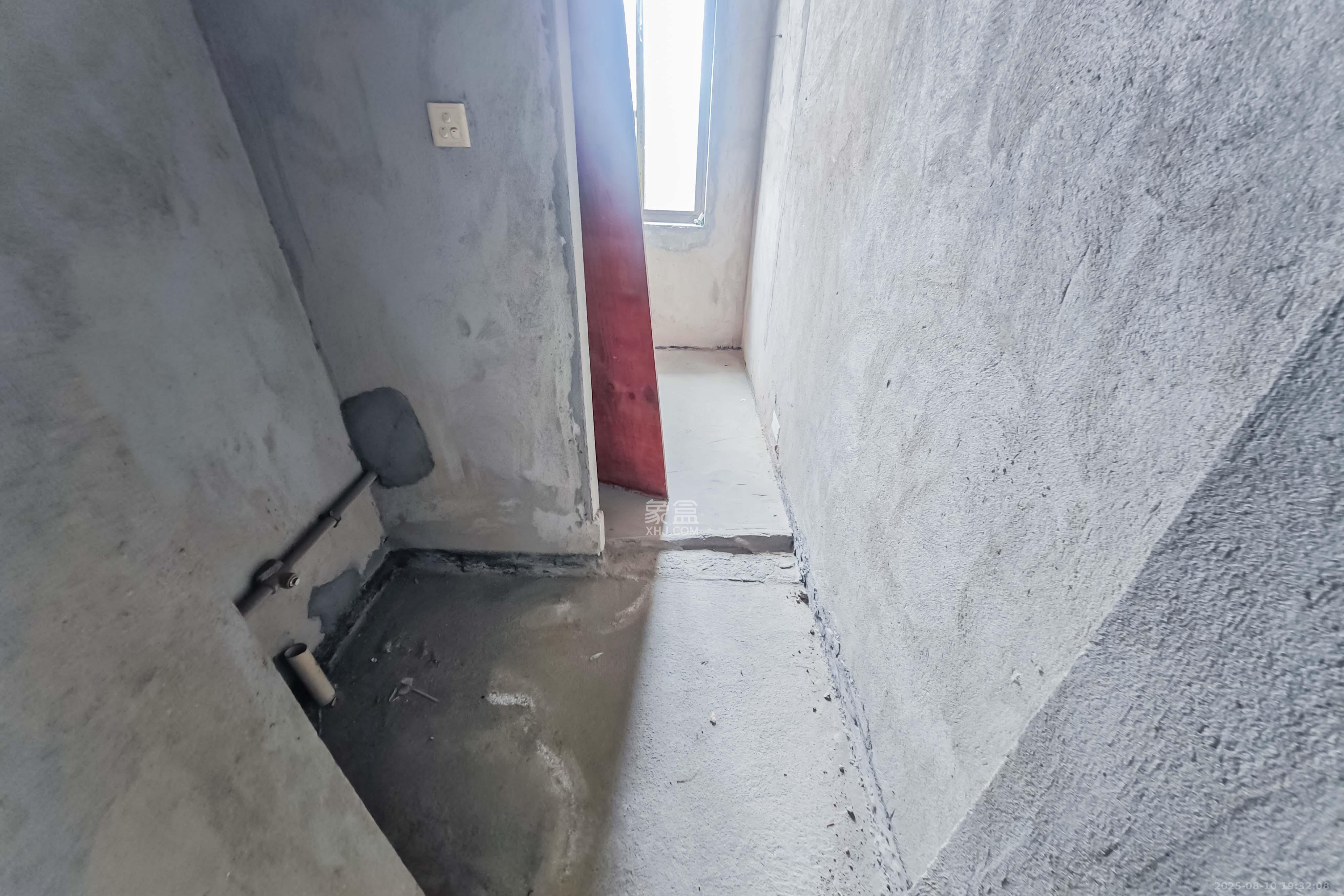 湘核佳苑  3室2厅1卫    66.0万 湘核佳苑  3室2厅1卫    66.0万其他