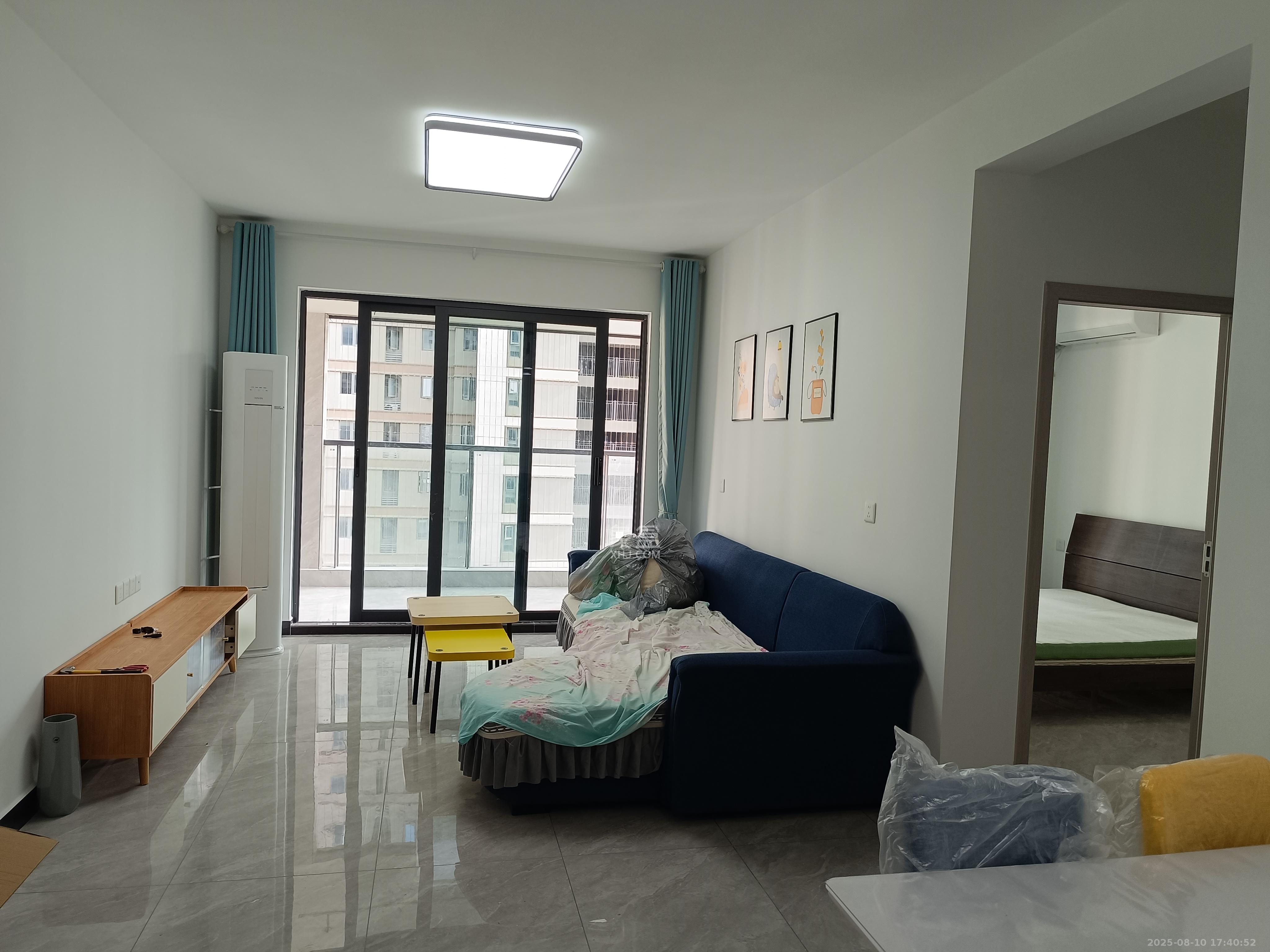 融创会展上东区 3室2厅1卫 2400.0元/月 融创会展上东区 3室2厅1卫 2400.0元/月室内图