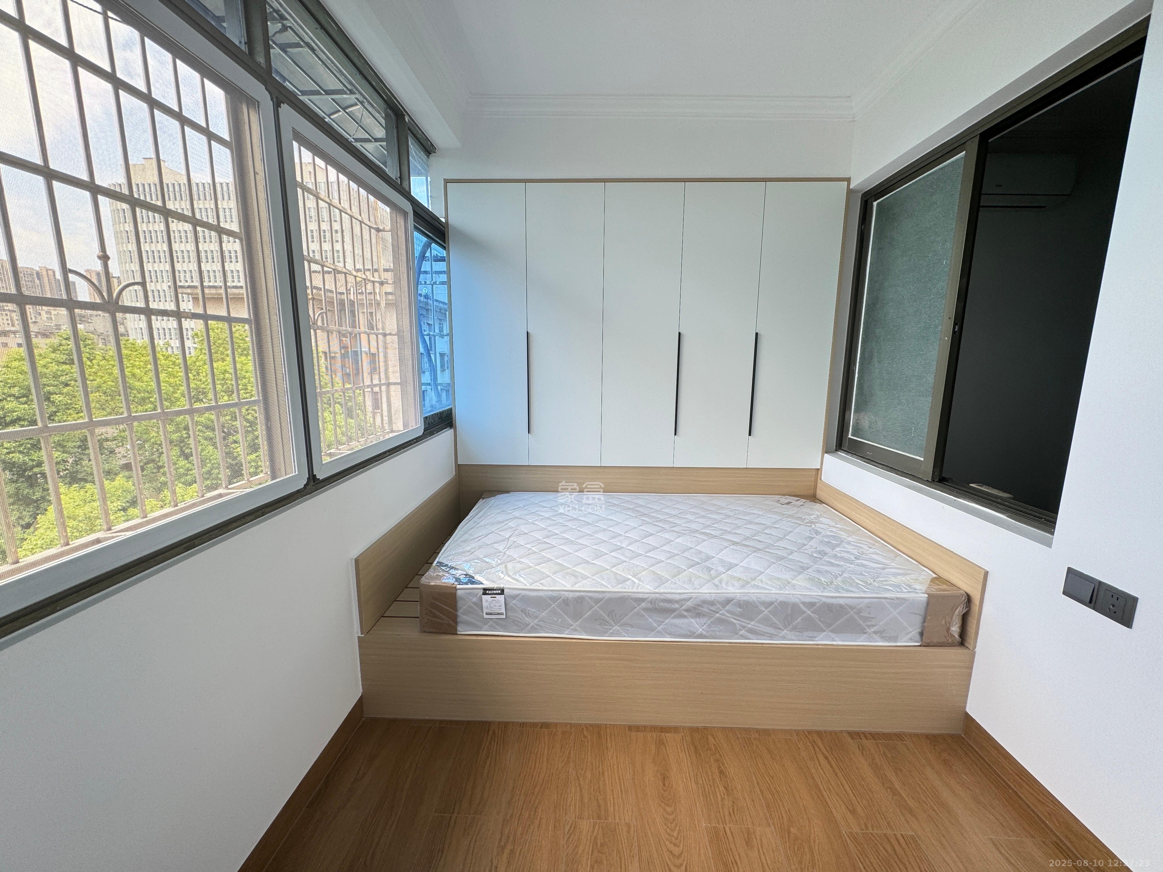 省中医药研究院宿舍(国华制药厂北院) 3室2厅2卫 2500.0元/月 省中医药研究院宿舍(国华制药厂北院) 3室2厅2卫 2500.0元/月室内图