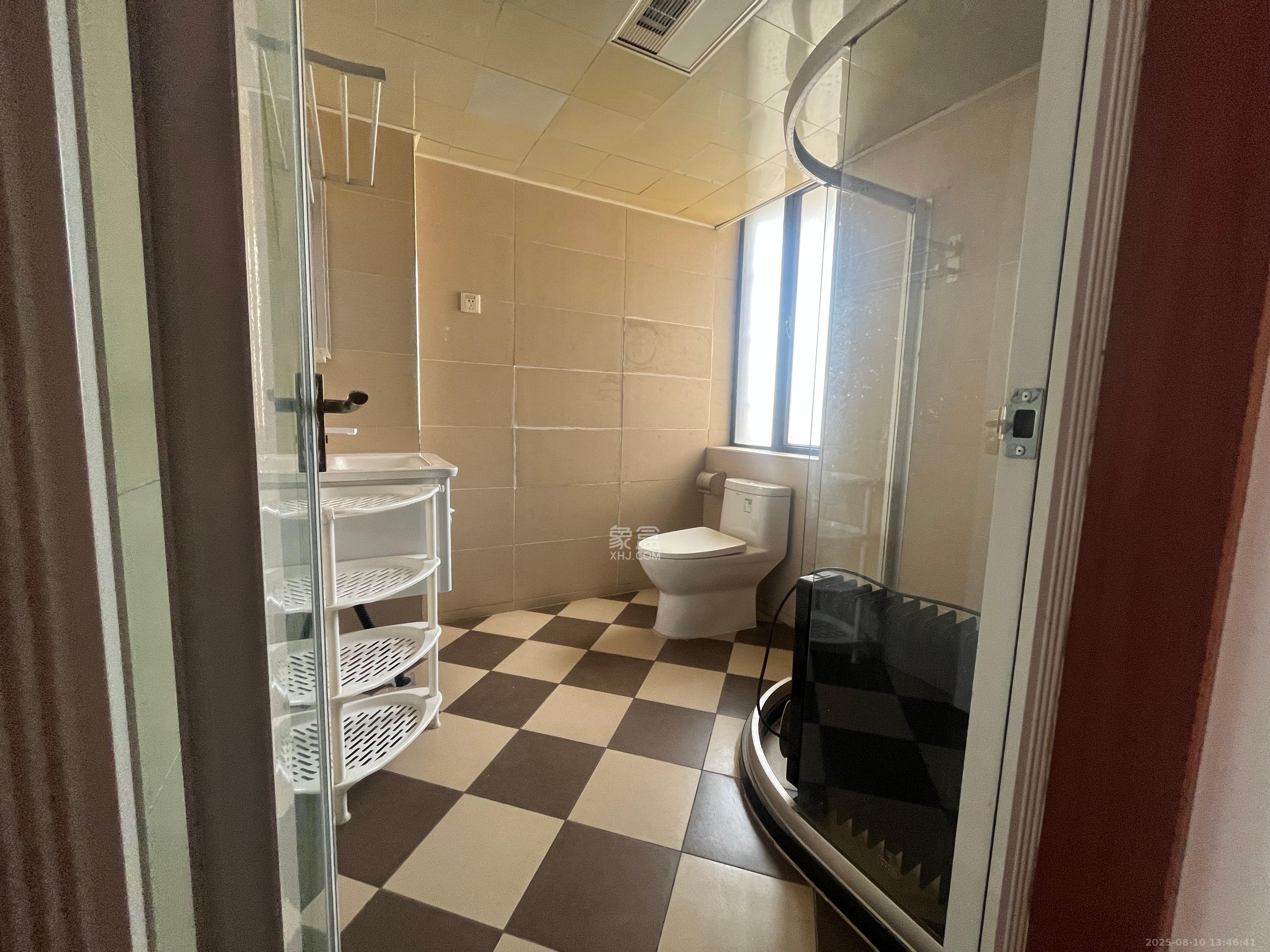 三江花中城 3室2厅2卫 3200.0元/月 三江花中城 3室2厅2卫 3200.0元/月室内图