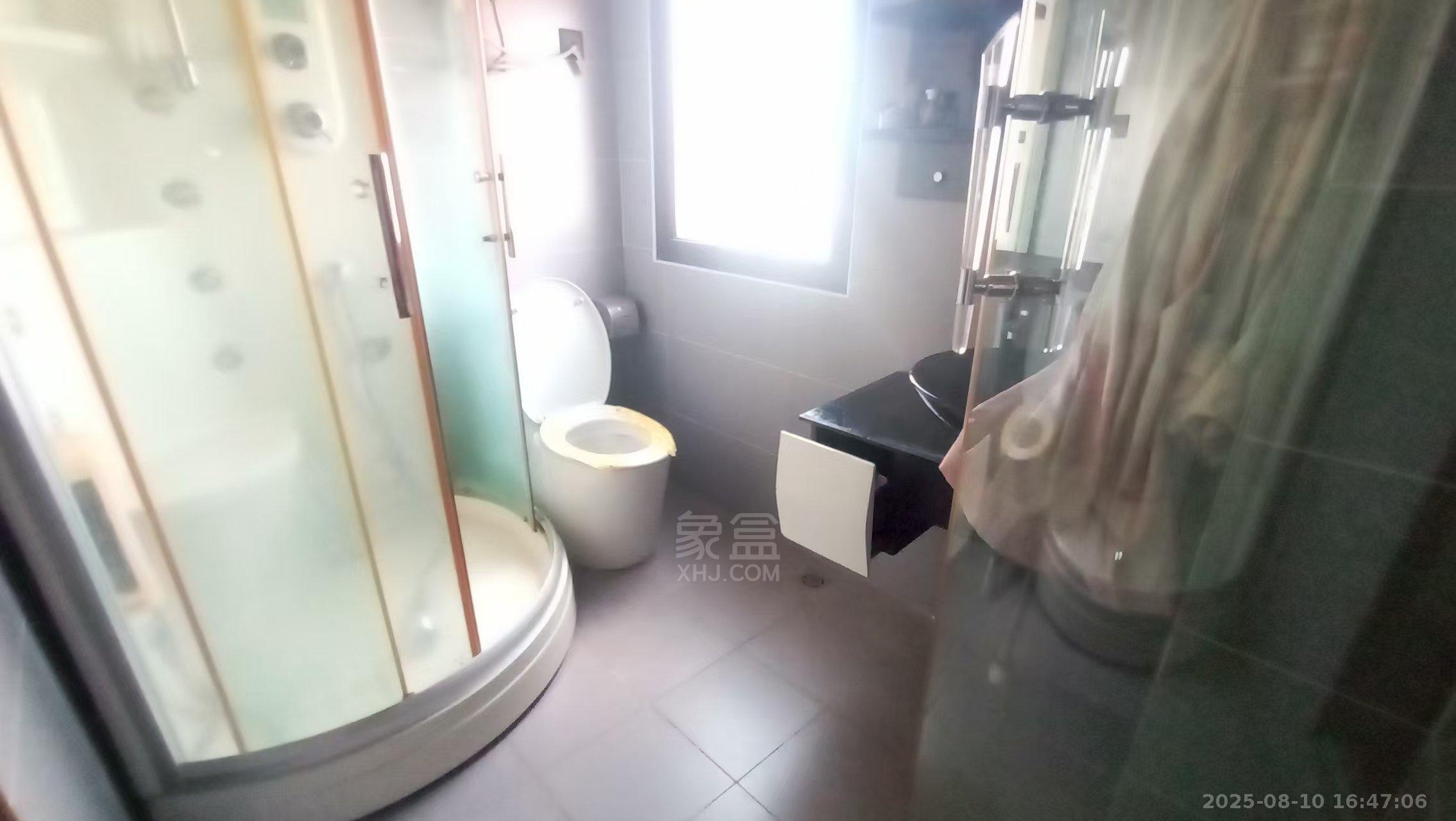 地税新村 4室2厅2卫 2000.0元/月 地税新村 4室2厅2卫 2000.0元/月室内图