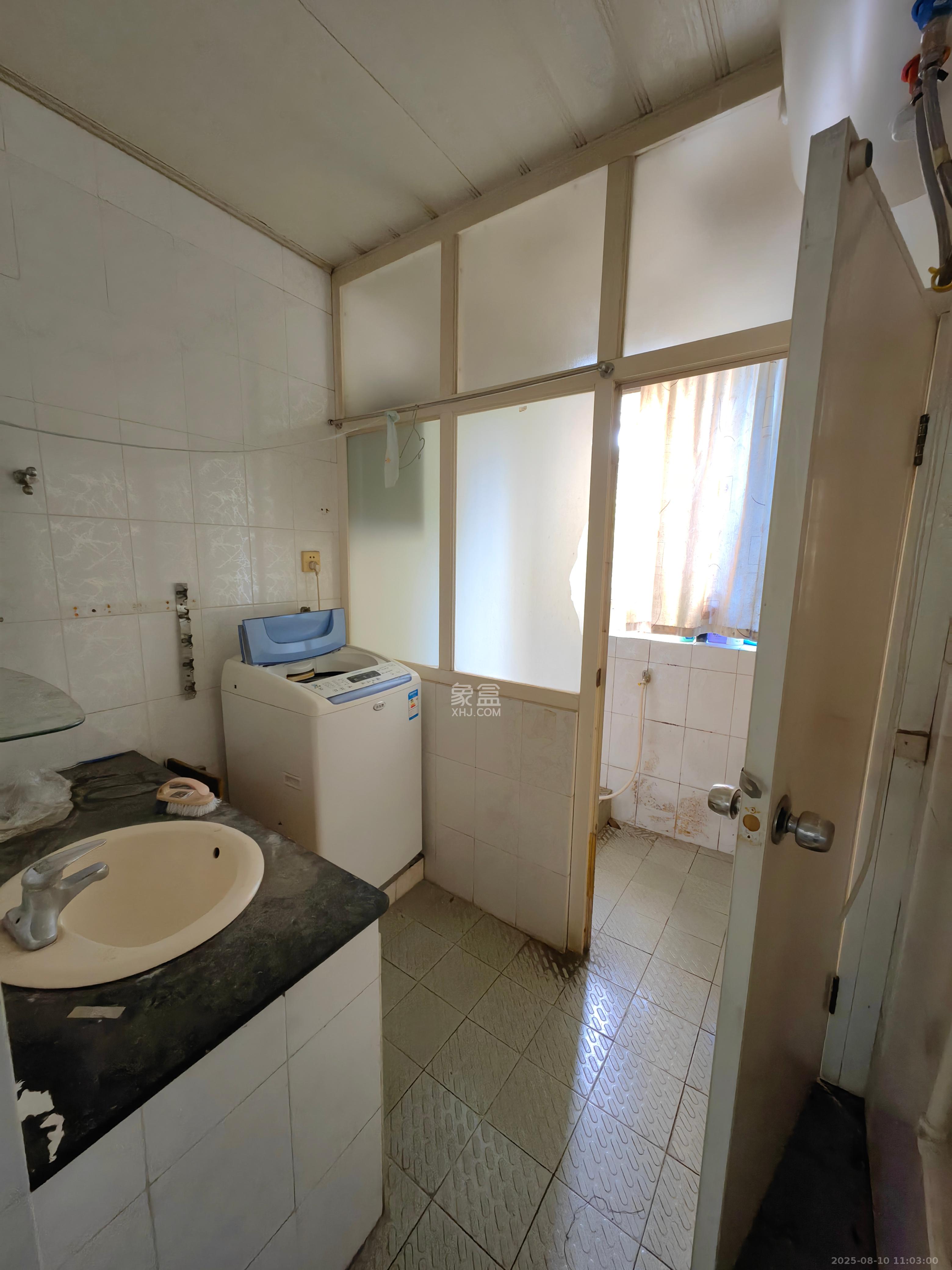 省文化厅宿舍(文物局)/湖南省书法院 3室1厅1卫 2200.0元/月 省文化厅宿舍(文物局)/湖南省书法院 3室1厅1卫 2200.0元/月室内图