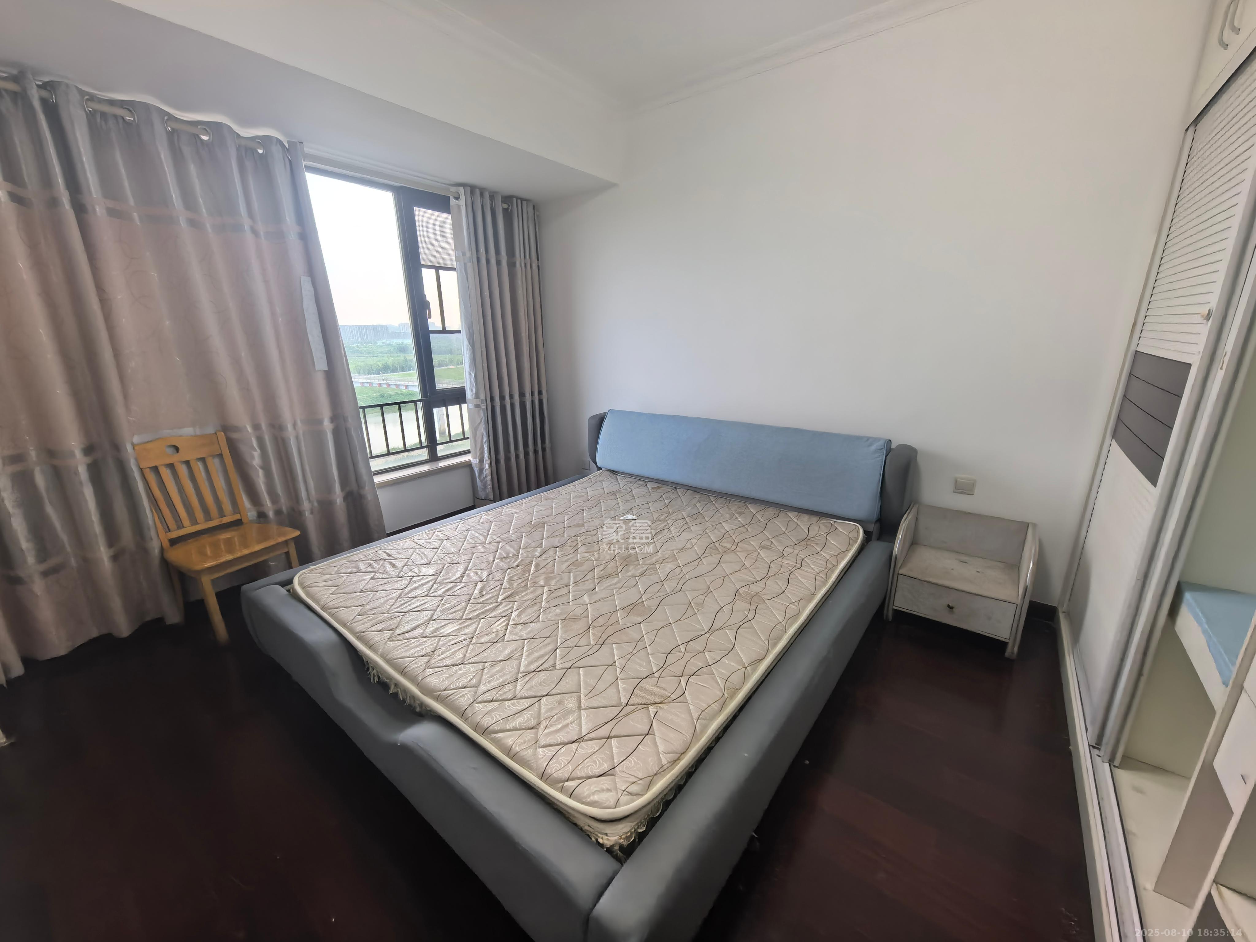 中海国际一期  3室2厅1卫    2100.0元/月室内图