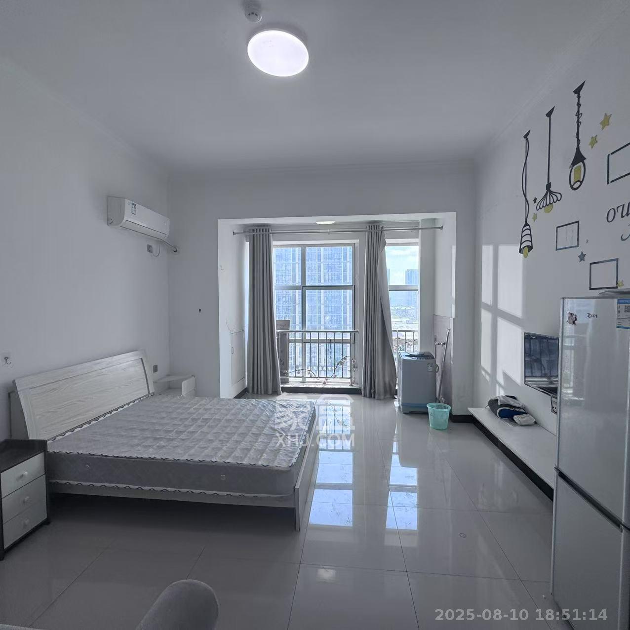 恒泰广场 1室1厅1卫 1400.0元/月 恒泰广场 1室1厅1卫 1400.0元/月室内图