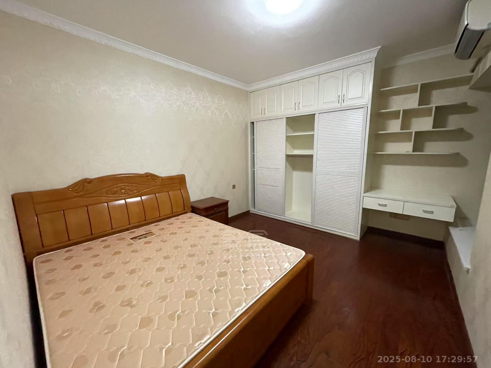 美的城二期 3室2厅2卫 2400.0元/月 美的城二期 3室2厅2卫 2400.0元/月室内图