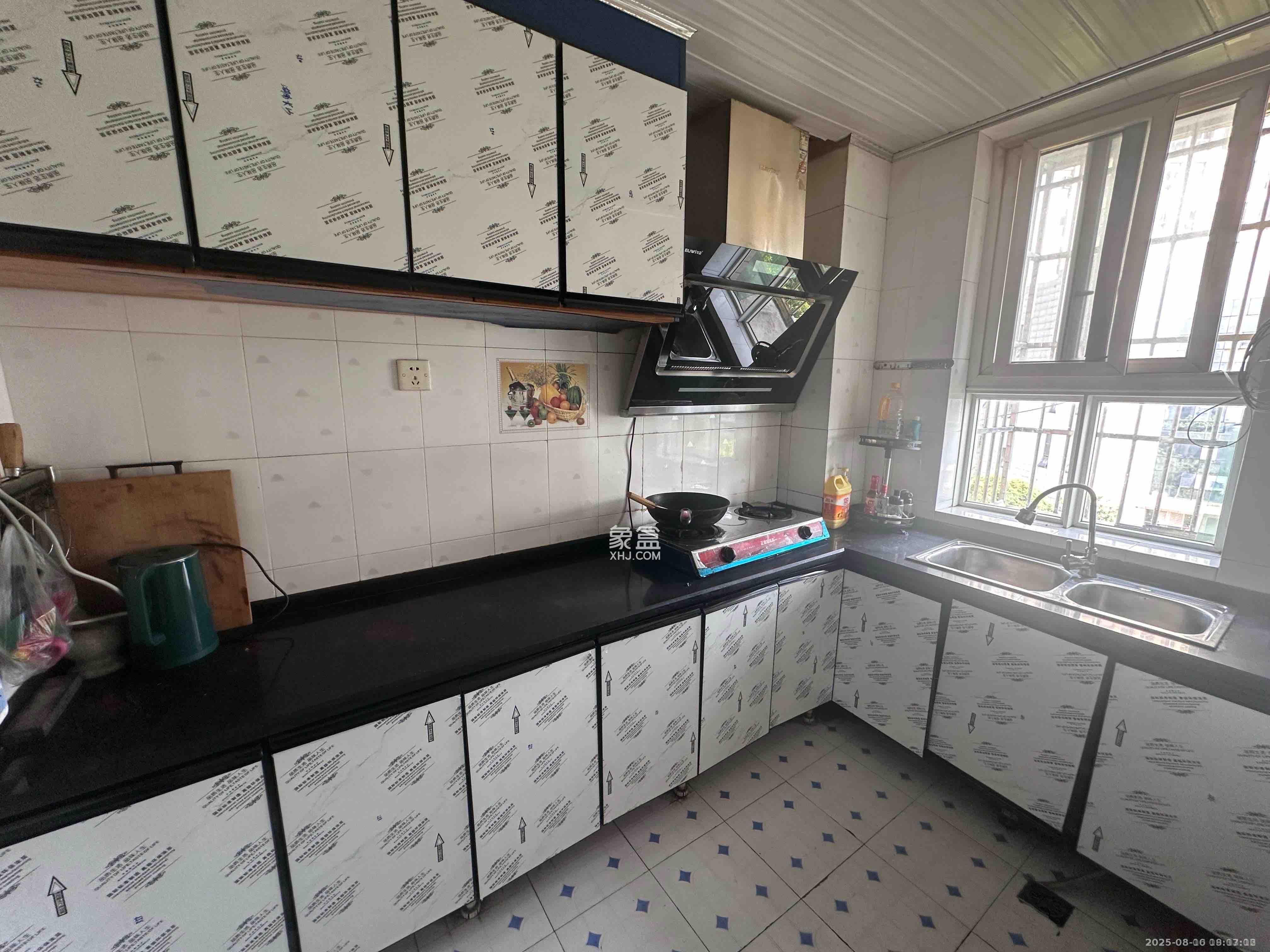 卓峰家园 2室2厅1卫 2200.0元/月 卓峰家园 2室2厅1卫 2200.0元/月室内图