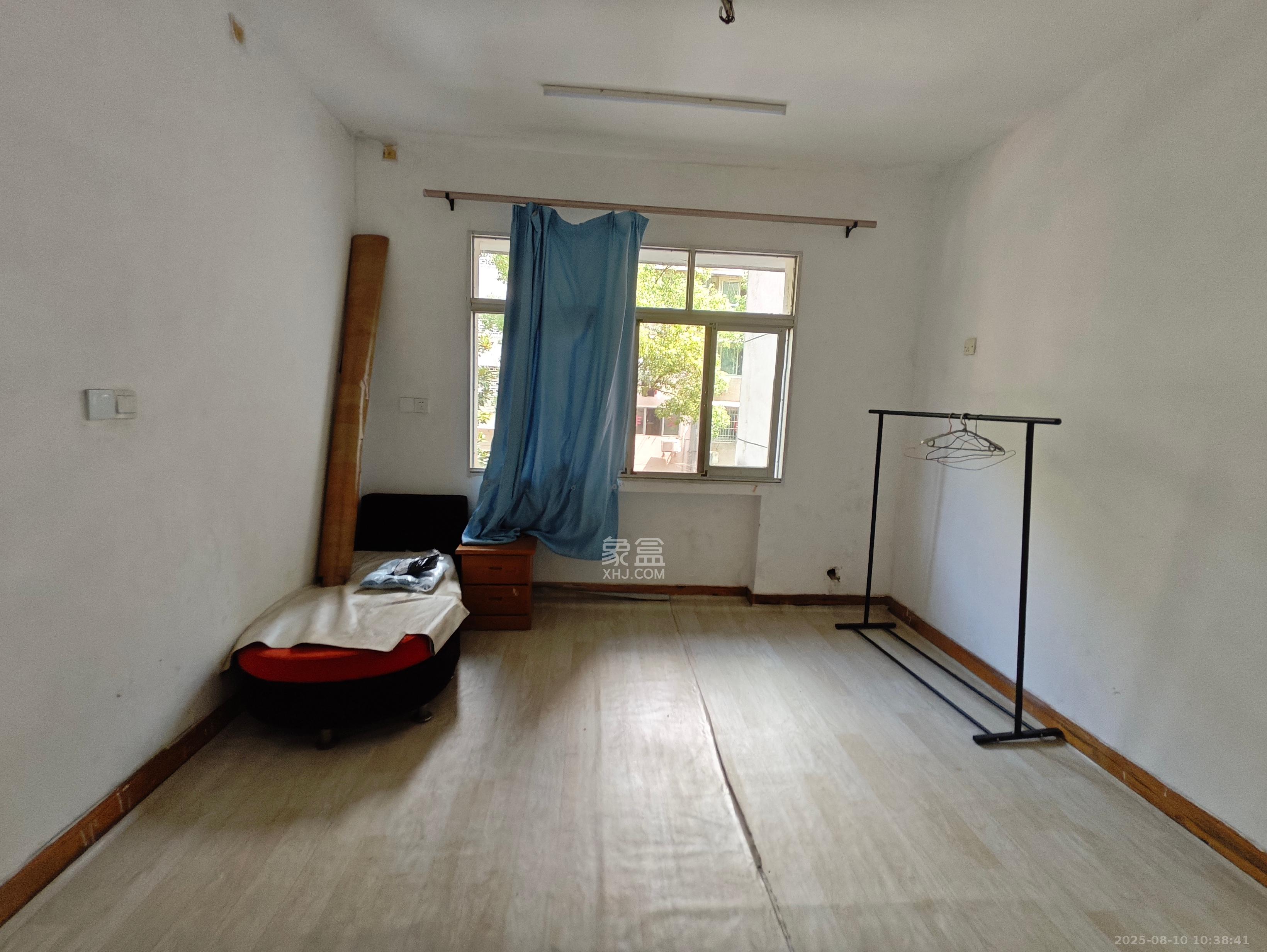 黑石铺路48所家属区（第四十八研究所）  3室2厅1卫   1600.00元/月室内图