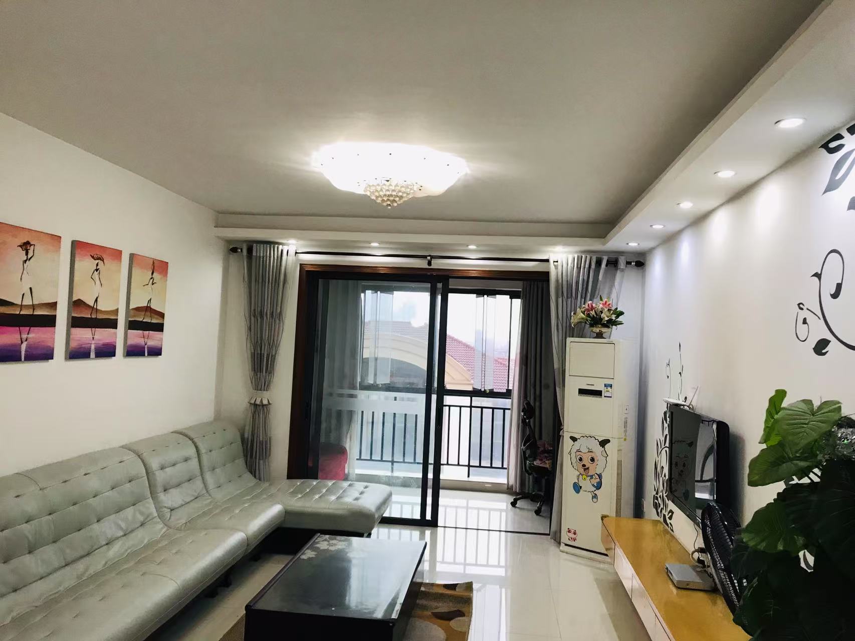 耀江花园东湖居  1室2厅2卫   1400.00元/月室内图