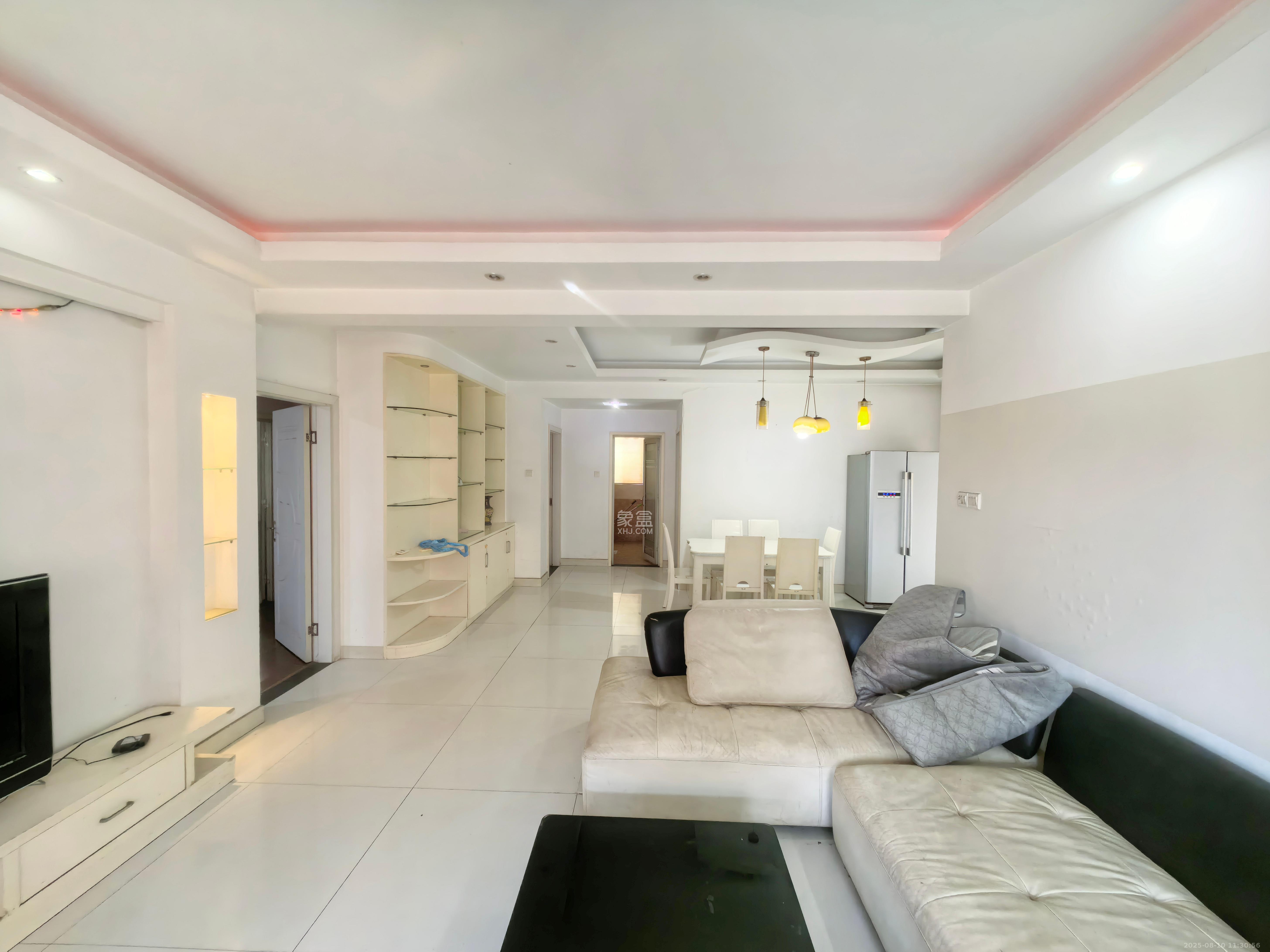 湘府名邸(同力家园) 3室2厅2卫 1800.0元/月 湘府名邸(同力家园) 3室2厅2卫 1800.0元/月室内图