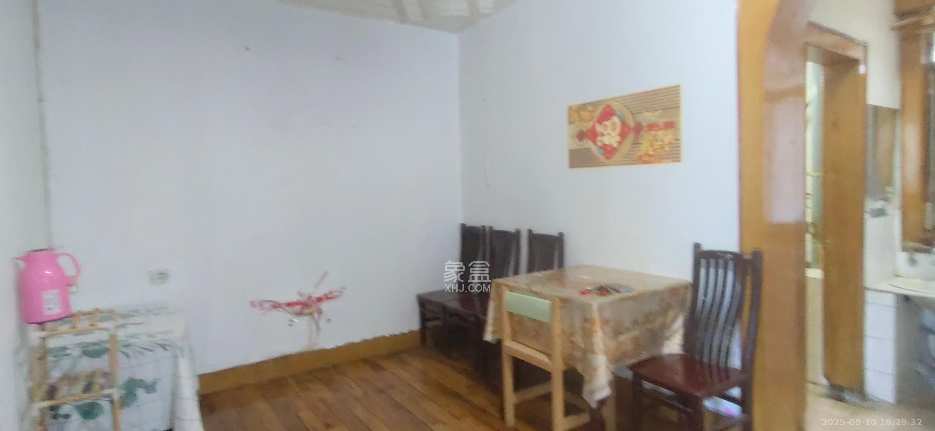 湘运新村 3室1厅1卫 1300.0元/月 湘运新村 3室1厅1卫 1300.0元/月室内图