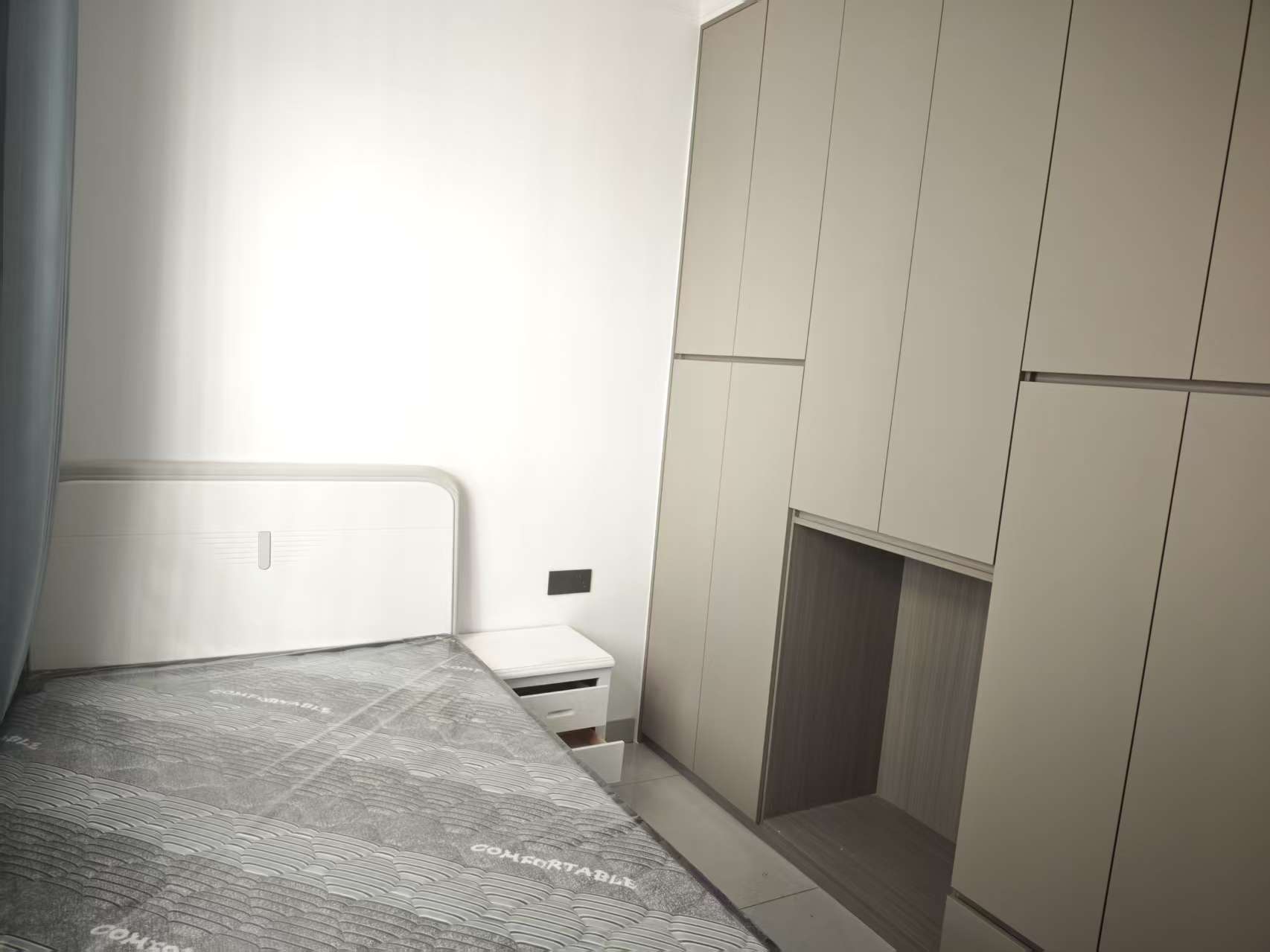 互助小区电梯房 2室2厅1卫 1600.0元/月 互助小区电梯房 2室2厅1卫 1600.0元/月室内图