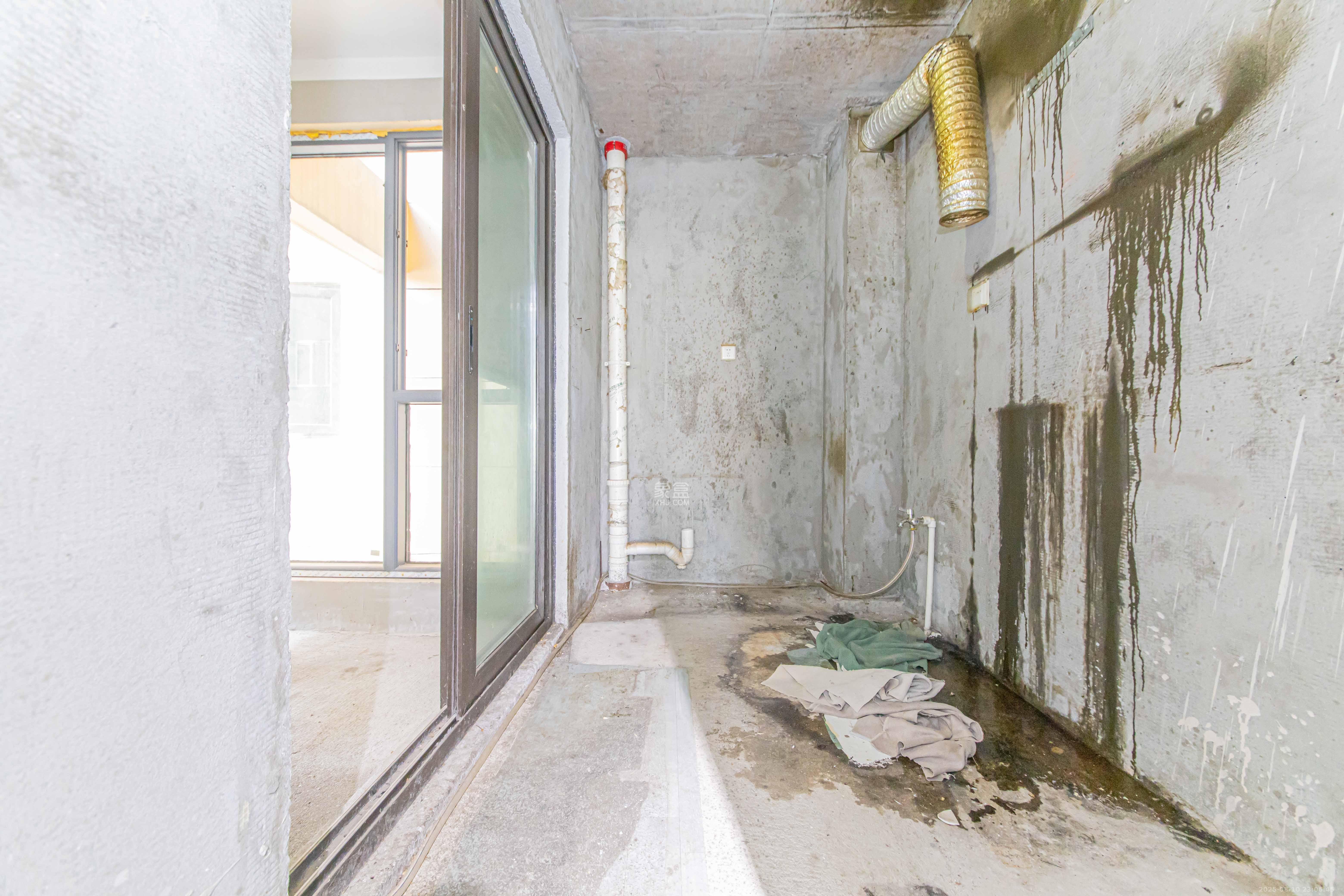 北辰中央公园E区 3室2厅2卫 125.0万 北辰中央公园E区 3室2厅2卫 125.0万厨房