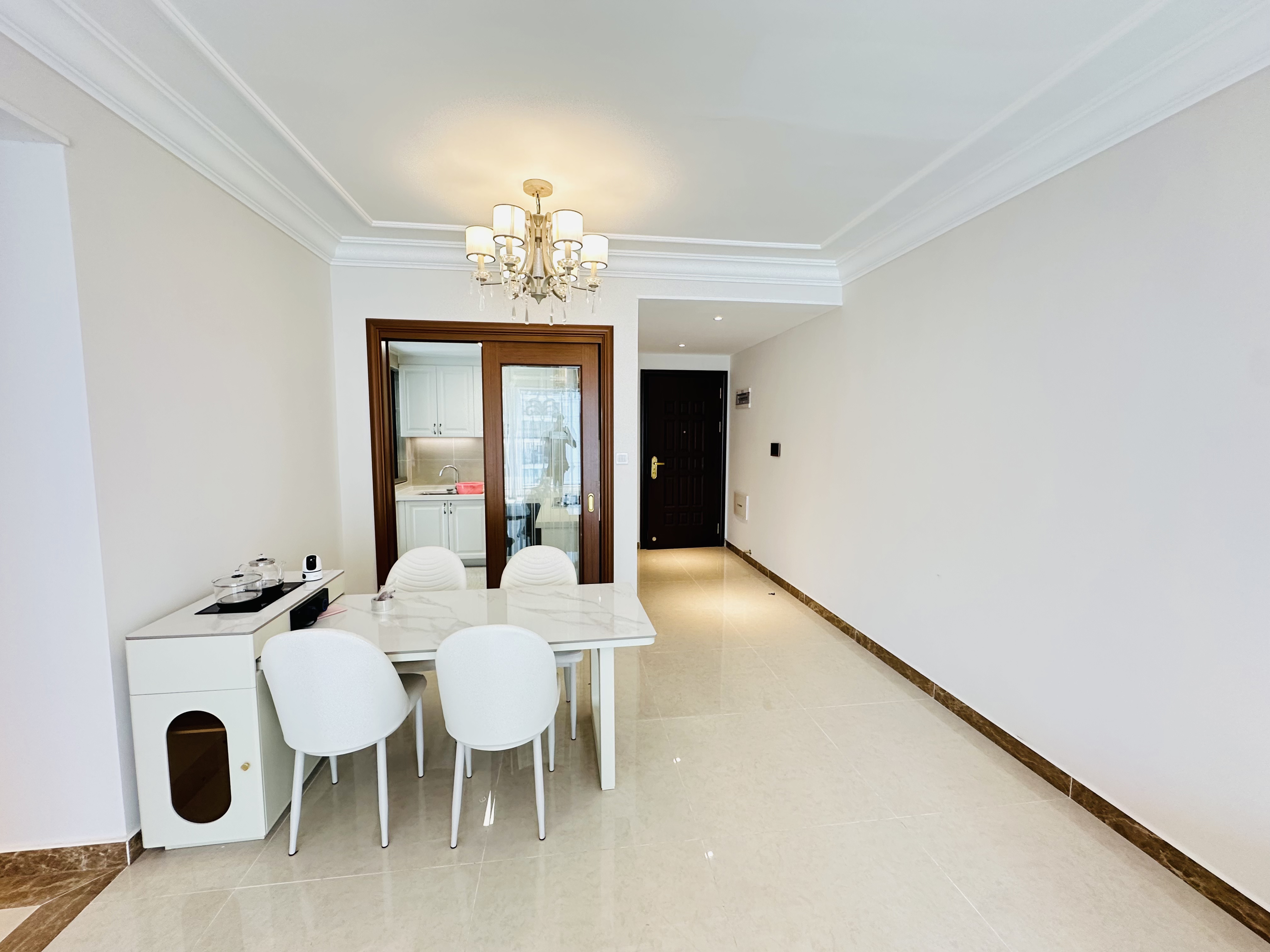 恒大美丽沙天宸湾 3室2厅2卫 230.0万 恒大美丽沙天宸湾 3室2厅2卫 230.0万室内图