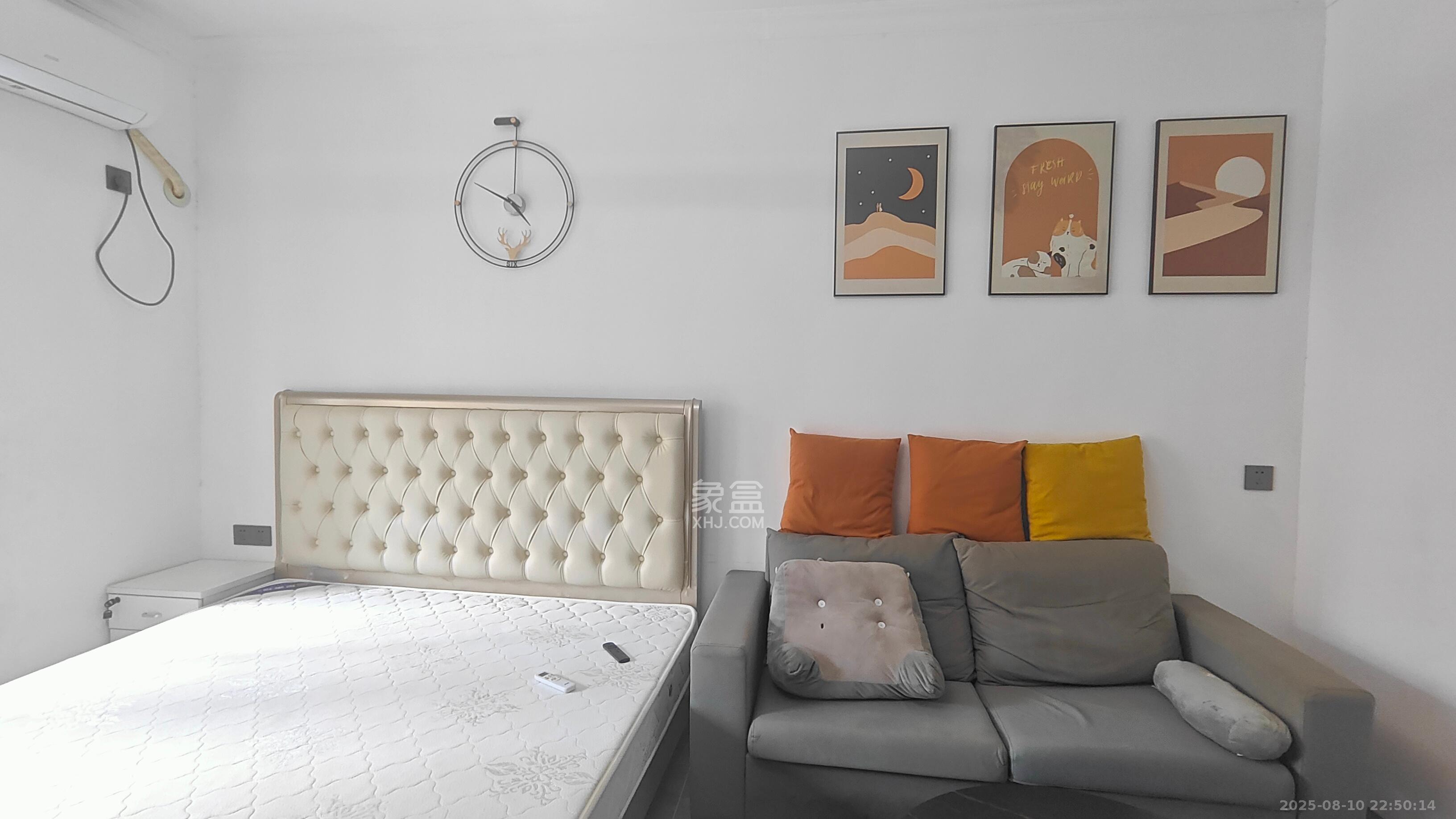 奥园城市天骄一期  1室1厅1卫    1700.0元/月 奥园城市天骄一期  1室1厅1卫    1700.0元/月室内图