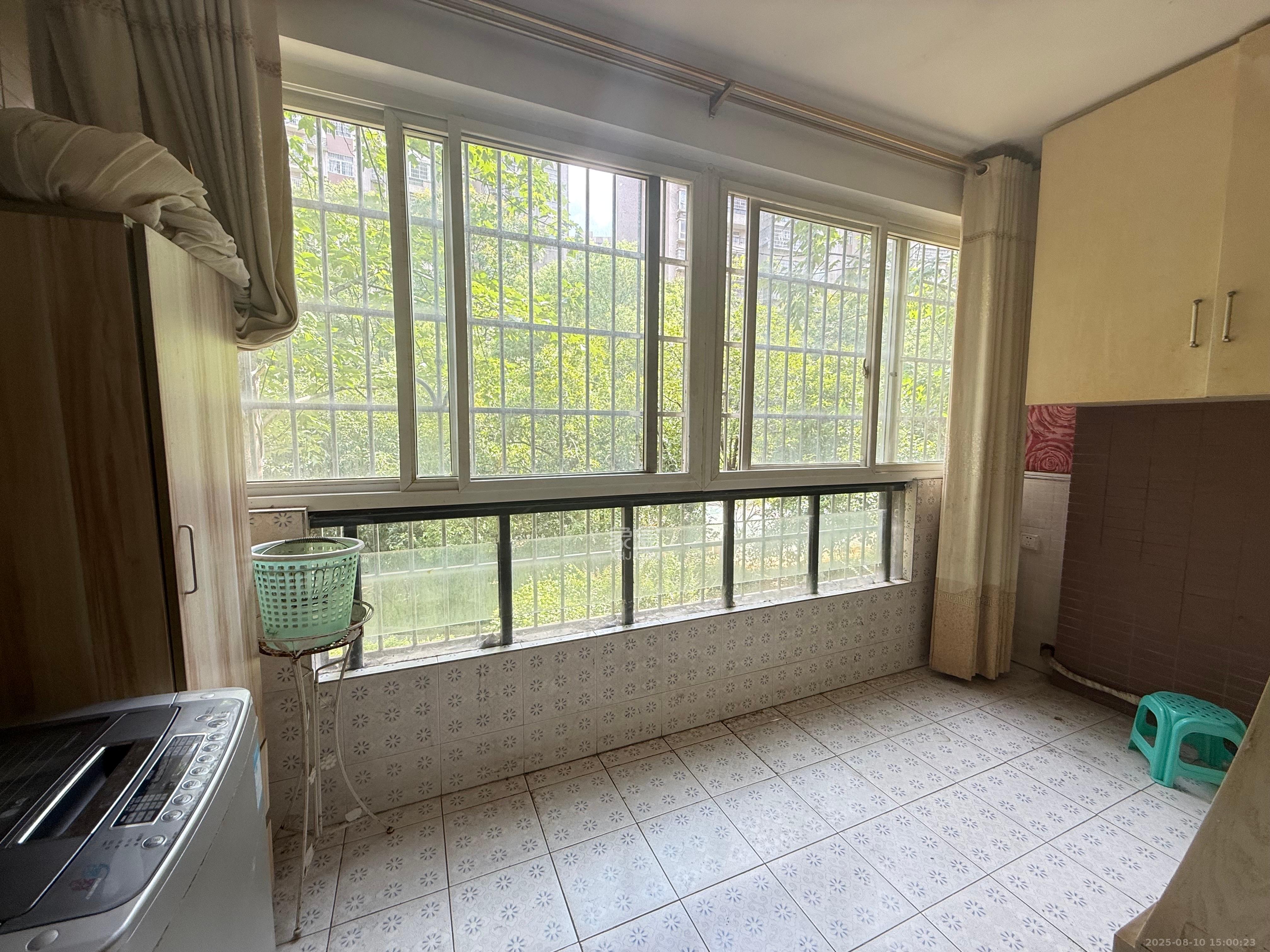 黎郡新宇康景园  1室1厅1卫    1800.0元/月室内图