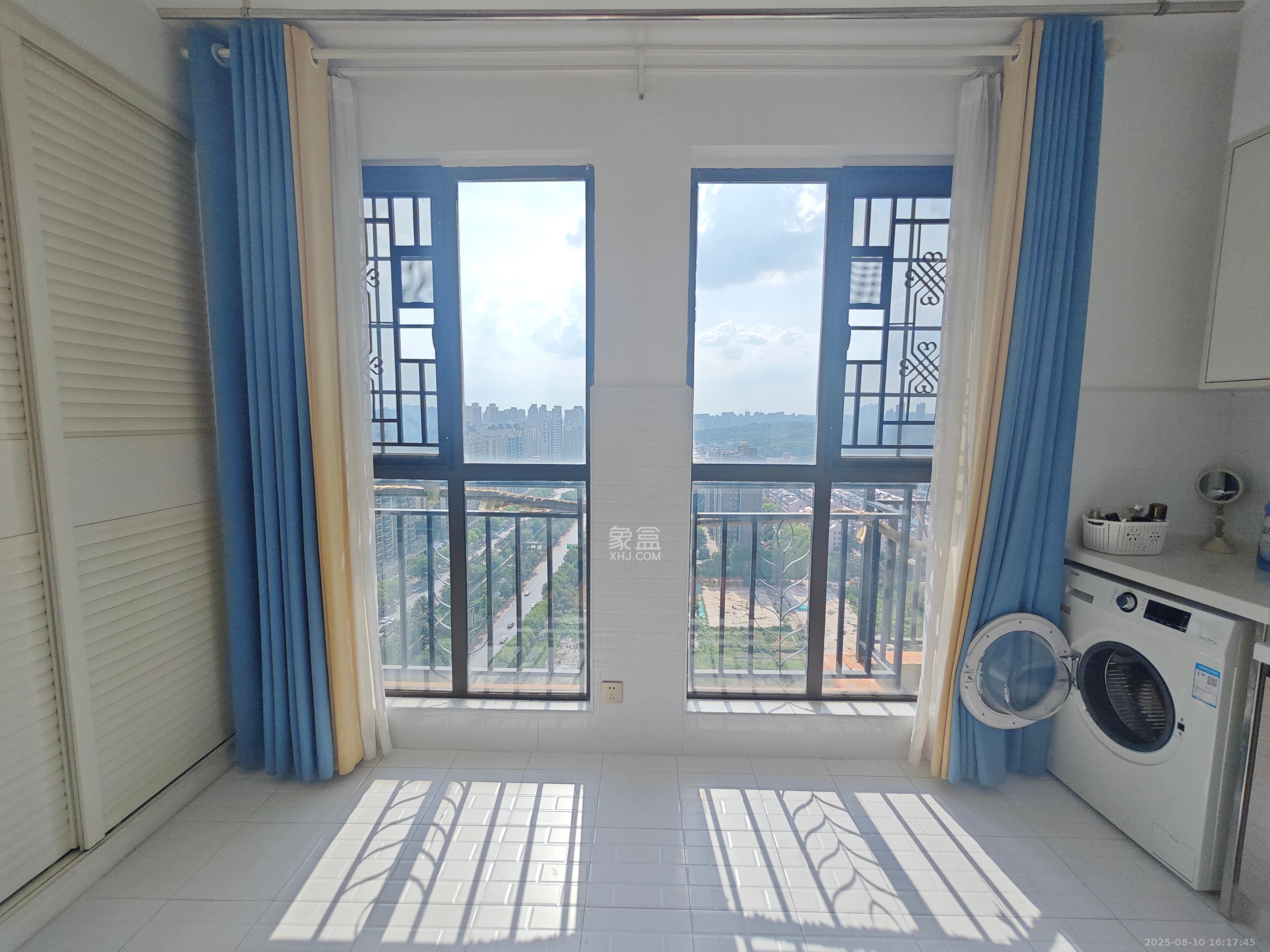 宏聚地中海  3室1厅1卫    2200.0元/月室内图