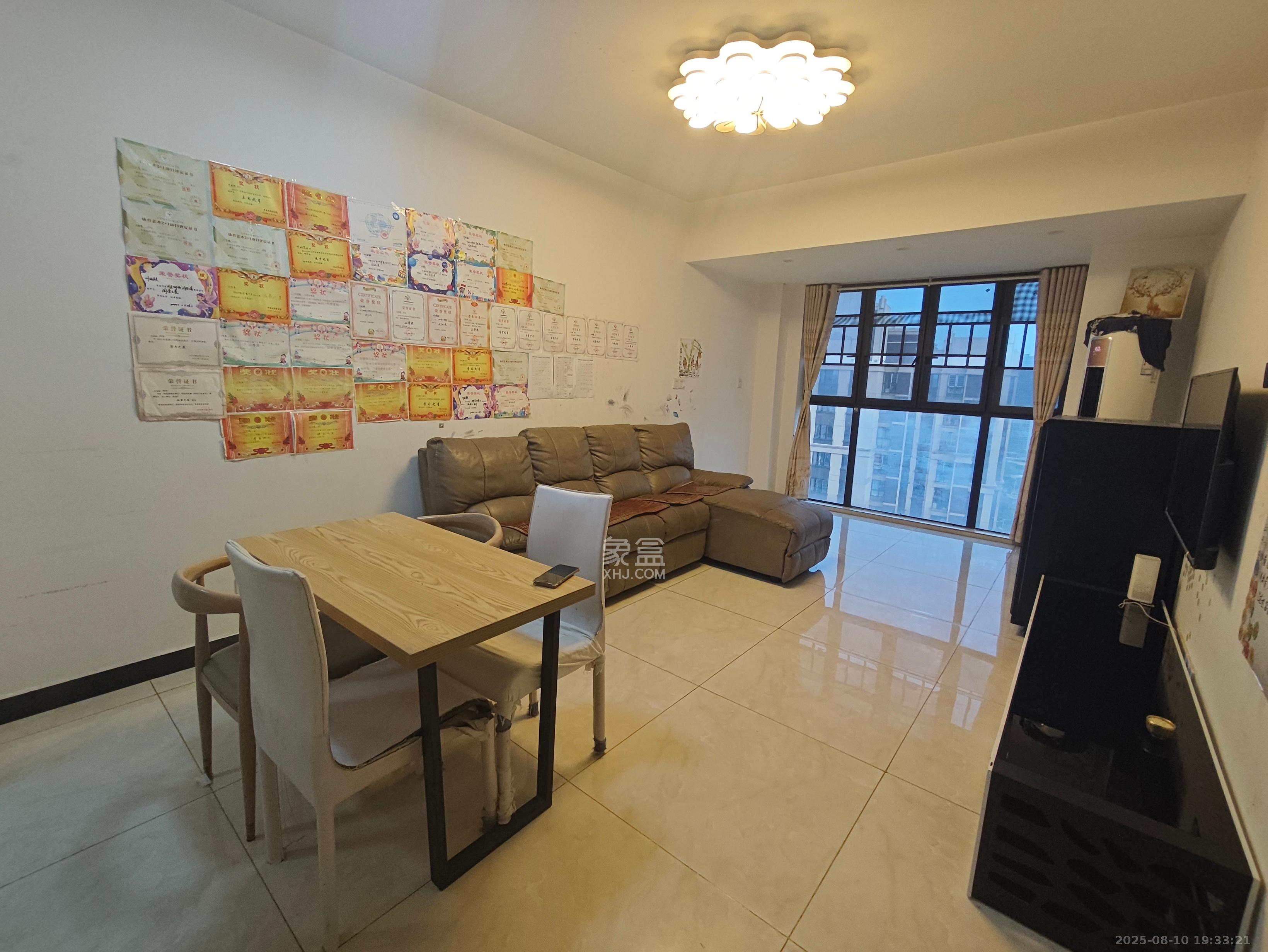 梅溪鑫苑名家 2室2厅1卫 1900.0元/月 梅溪鑫苑名家 2室2厅1卫 1900.0元/月室内图