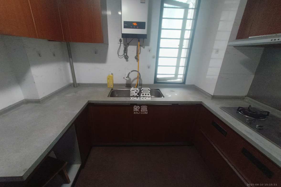 万科城  3室2厅1卫    2300.0元/月 万科城  3室2厅1卫    2300.0元/月室内图