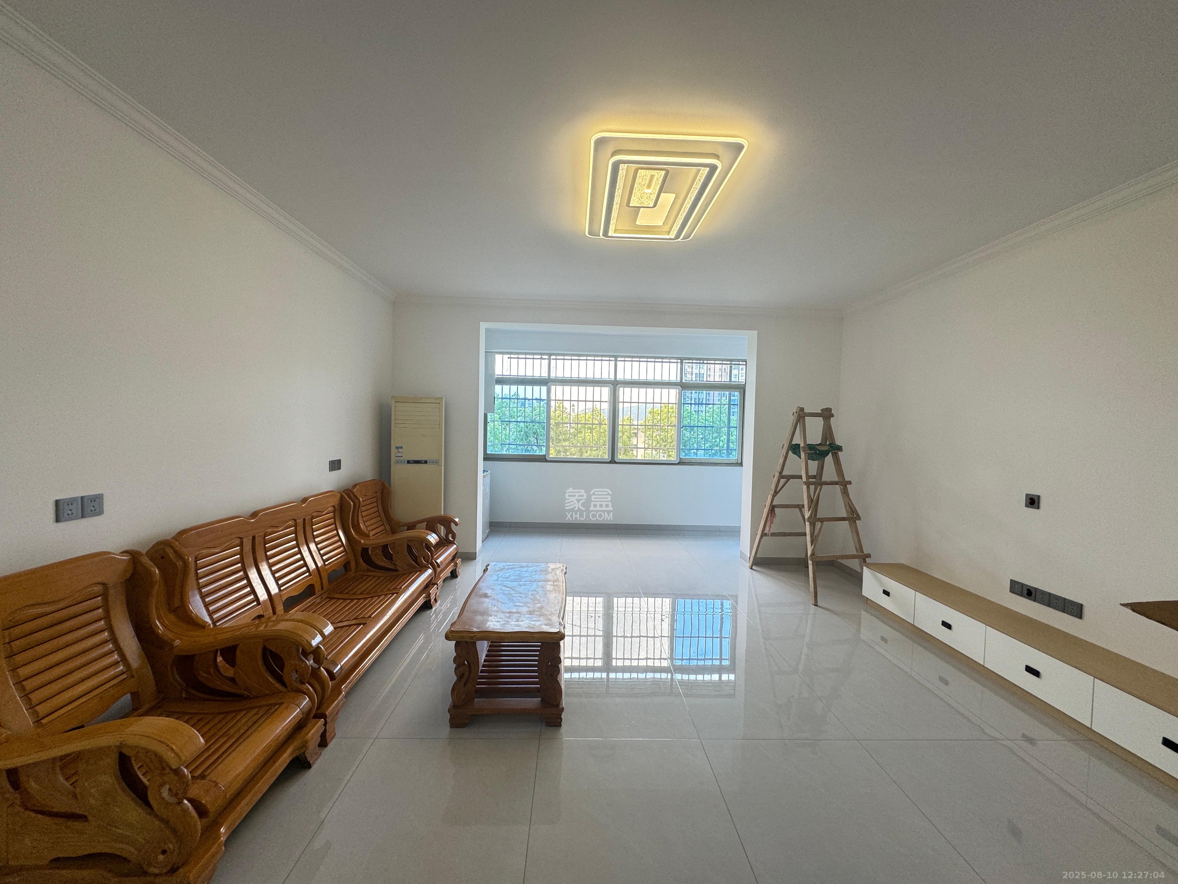 省中医药研究院宿舍(国华制药厂北院) 3室2厅2卫 2500.0元/月 省中医药研究院宿舍(国华制药厂北院) 3室2厅2卫 2500.0元/月室内图