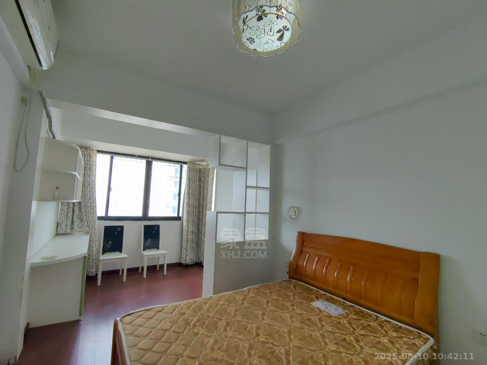 莱茵小镇  2室2厅2卫    1500.0元/月室内图