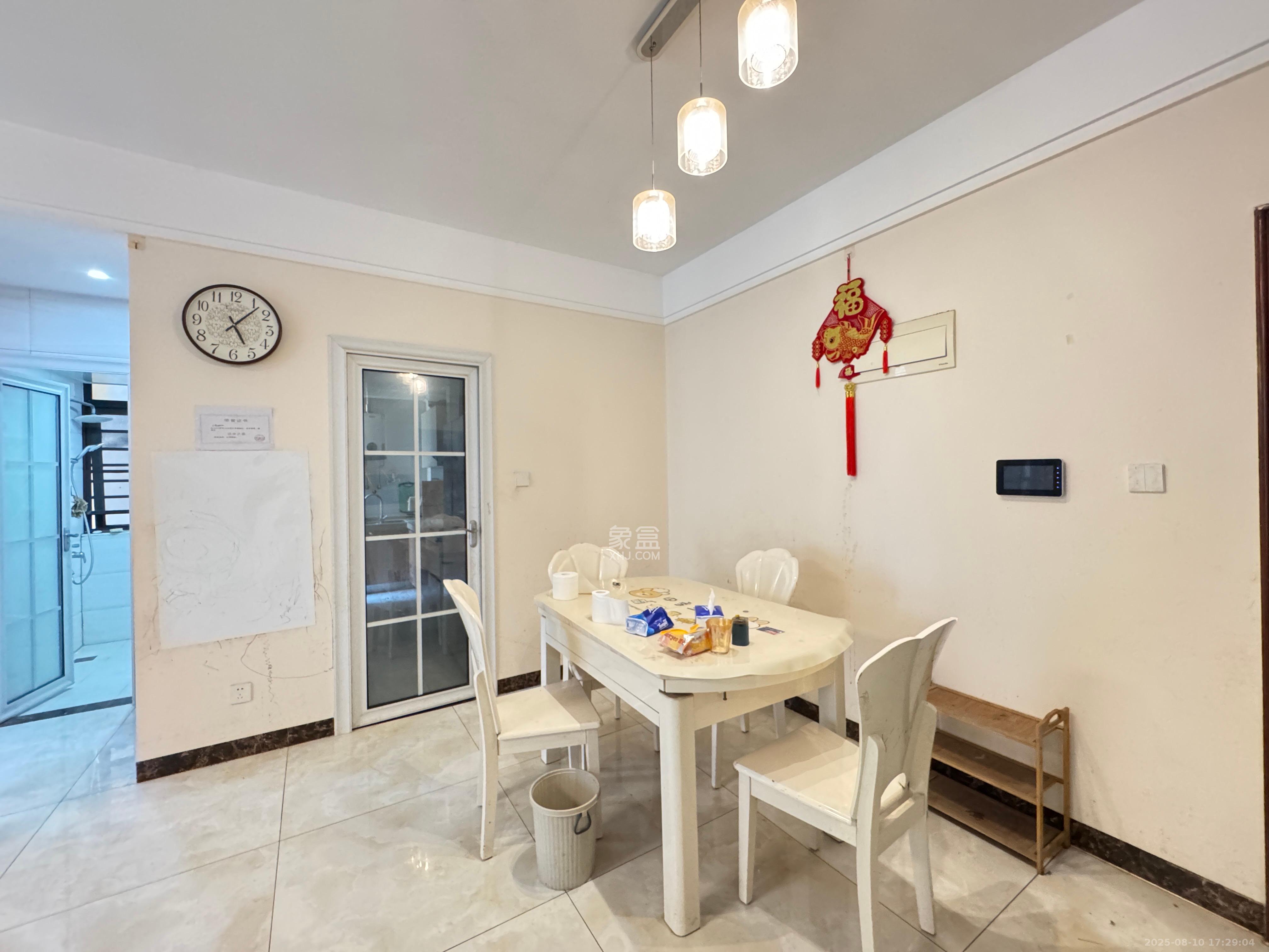 中建信和城 1室0厅0卫 2800.0元/月 中建信和城 1室0厅0卫 2800.0元/月室内图