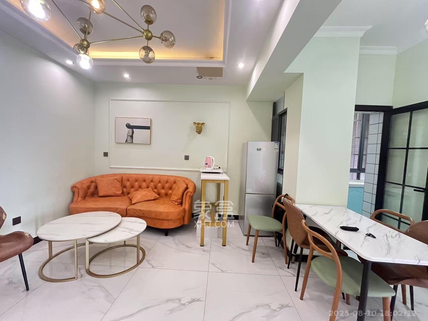 东怡外国(南湖一号)  2室1厅1卫    2800.0元/月 东怡外国(南湖一号)  2室1厅1卫    2800.0元/月室内图