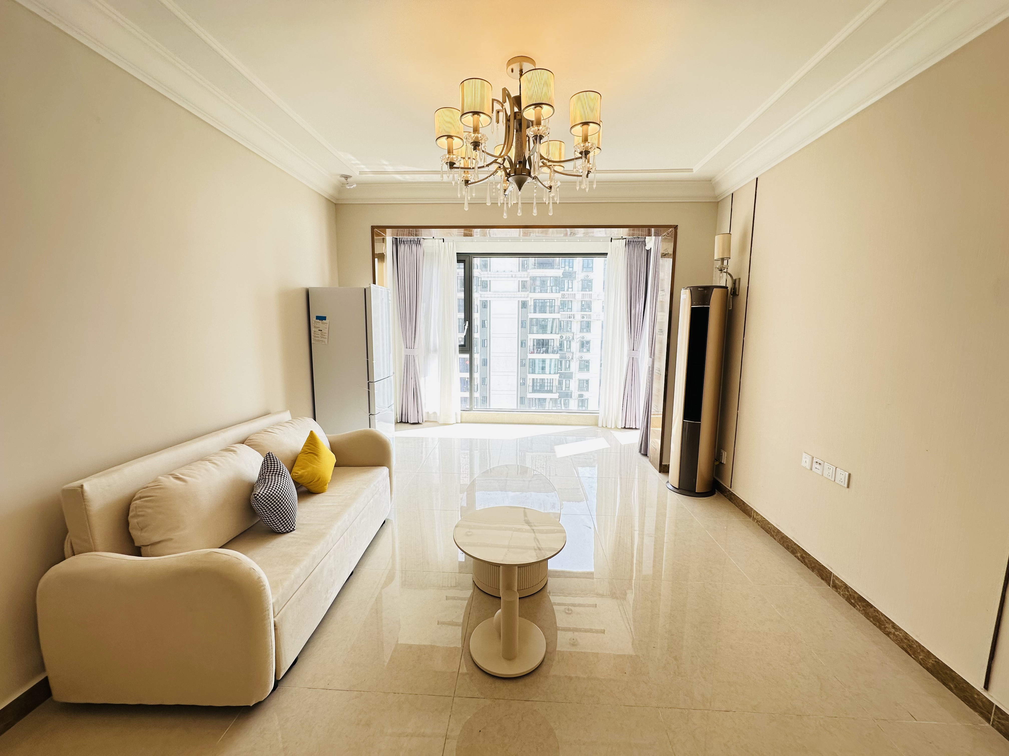 恒大美丽沙天宸湾 3室2厅2卫 230.0万 恒大美丽沙天宸湾 3室2厅2卫 230.0万室内图