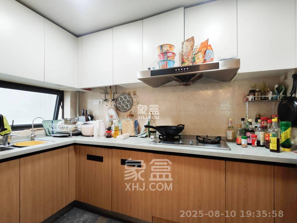 万科魅力之城  3室2厅1卫   2500.00元/月室内图