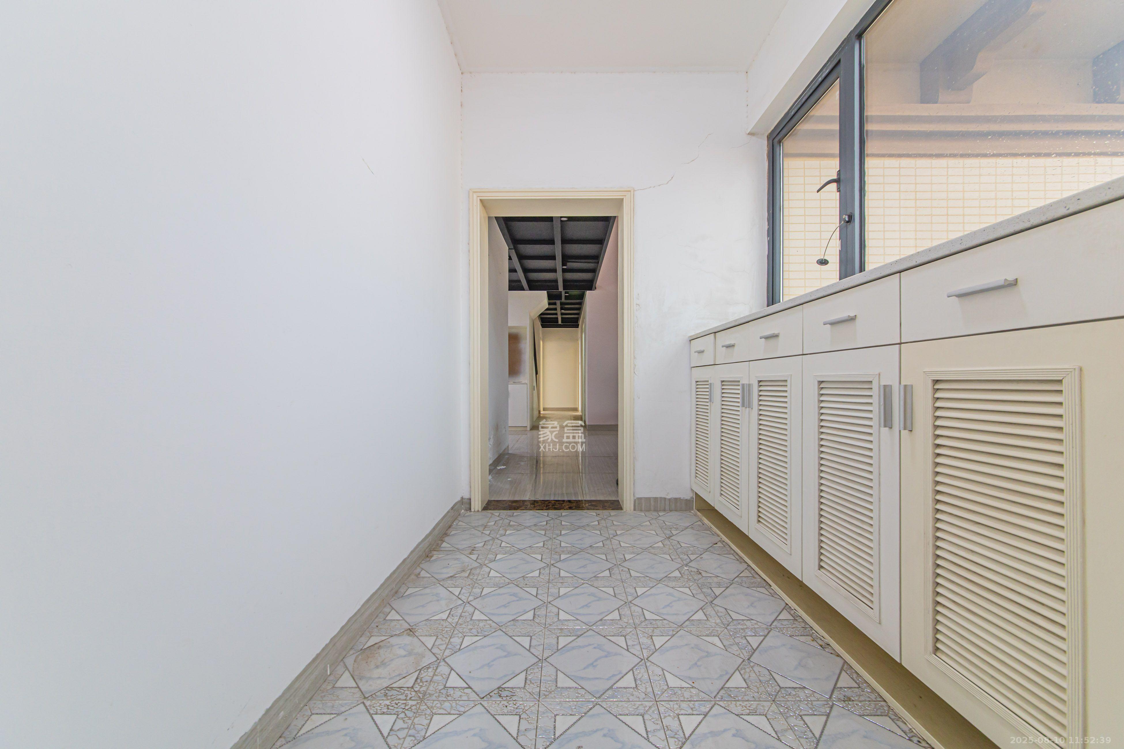 中建芙蓉嘉苑 3室2厅2卫 2300.0元/月 中建芙蓉嘉苑 3室2厅2卫 2300.0元/月室内图