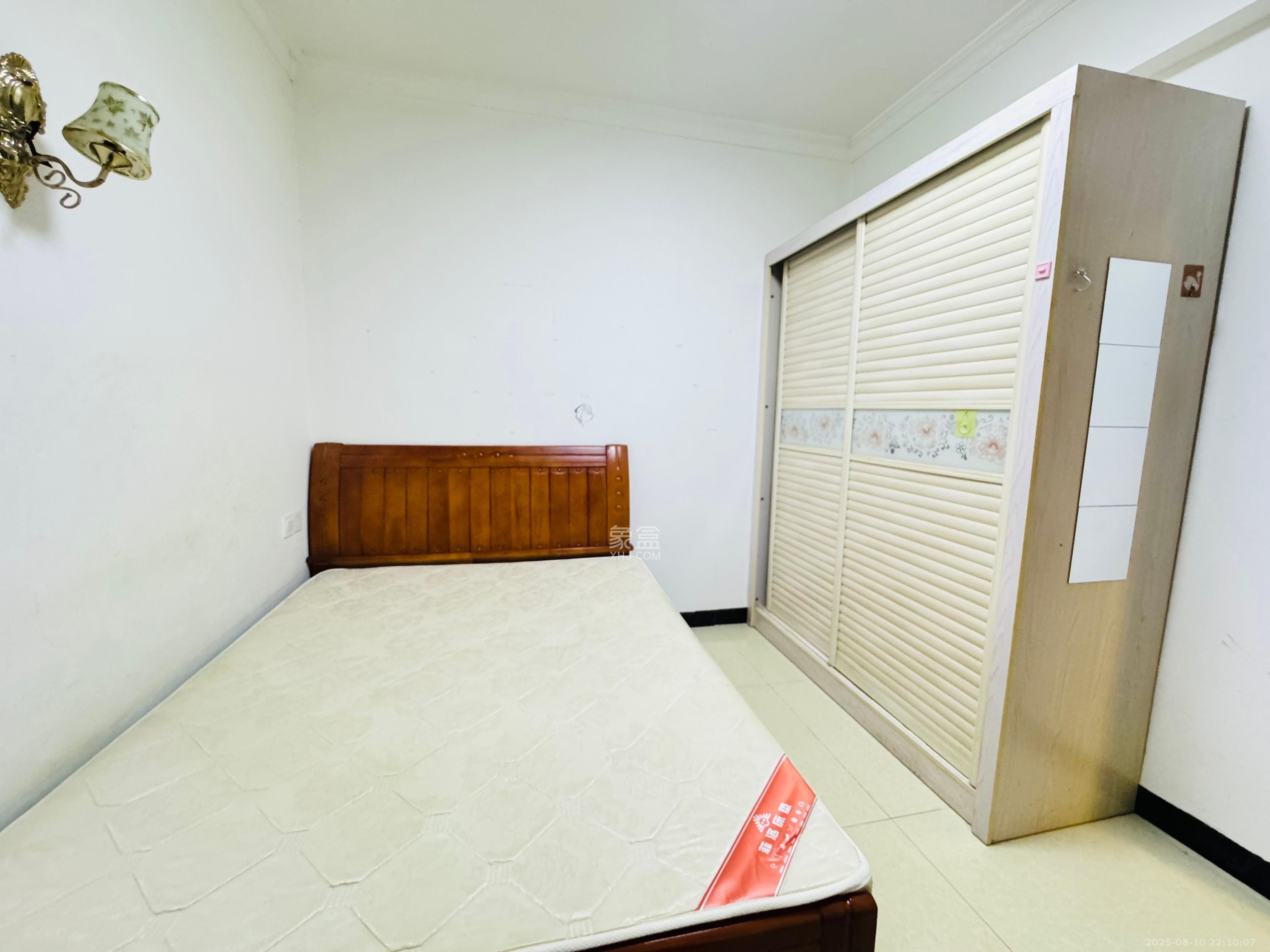 光明E城 2室2厅1卫 2000.0元/月 光明E城 2室2厅1卫 2000.0元/月室内图