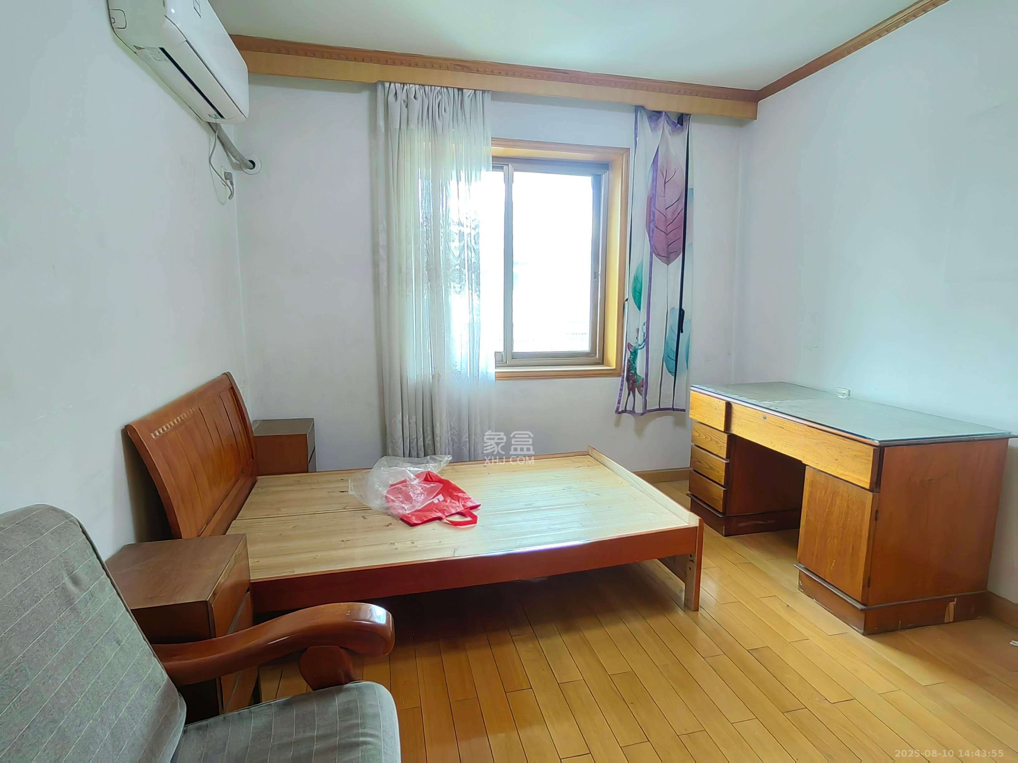 桂花二村  2室1厅1卫   1500.00元/月室内图