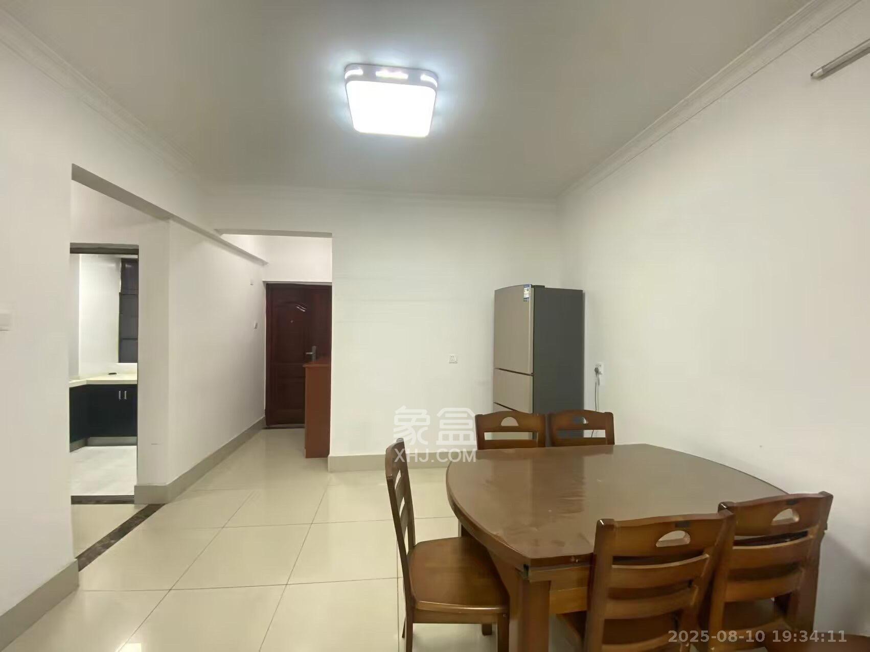 嘉雨兴园 2室1厅1卫 2500.00元/月 嘉雨兴园 2室1厅1卫 2500.00元/月室内图