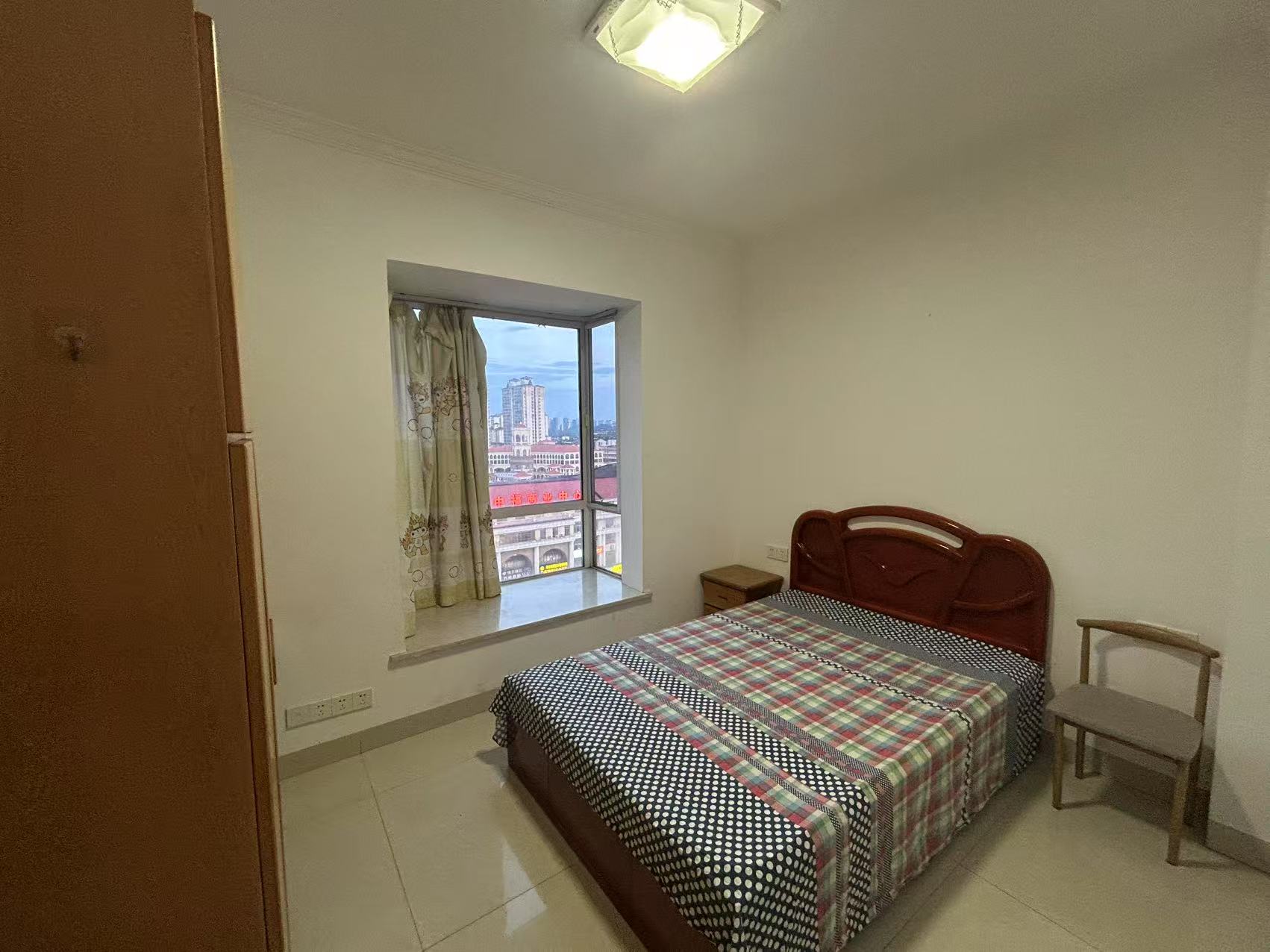 鸿泰国际 2室2厅1卫 1500.0元/月 鸿泰国际 2室2厅1卫 1500.0元/月室内图