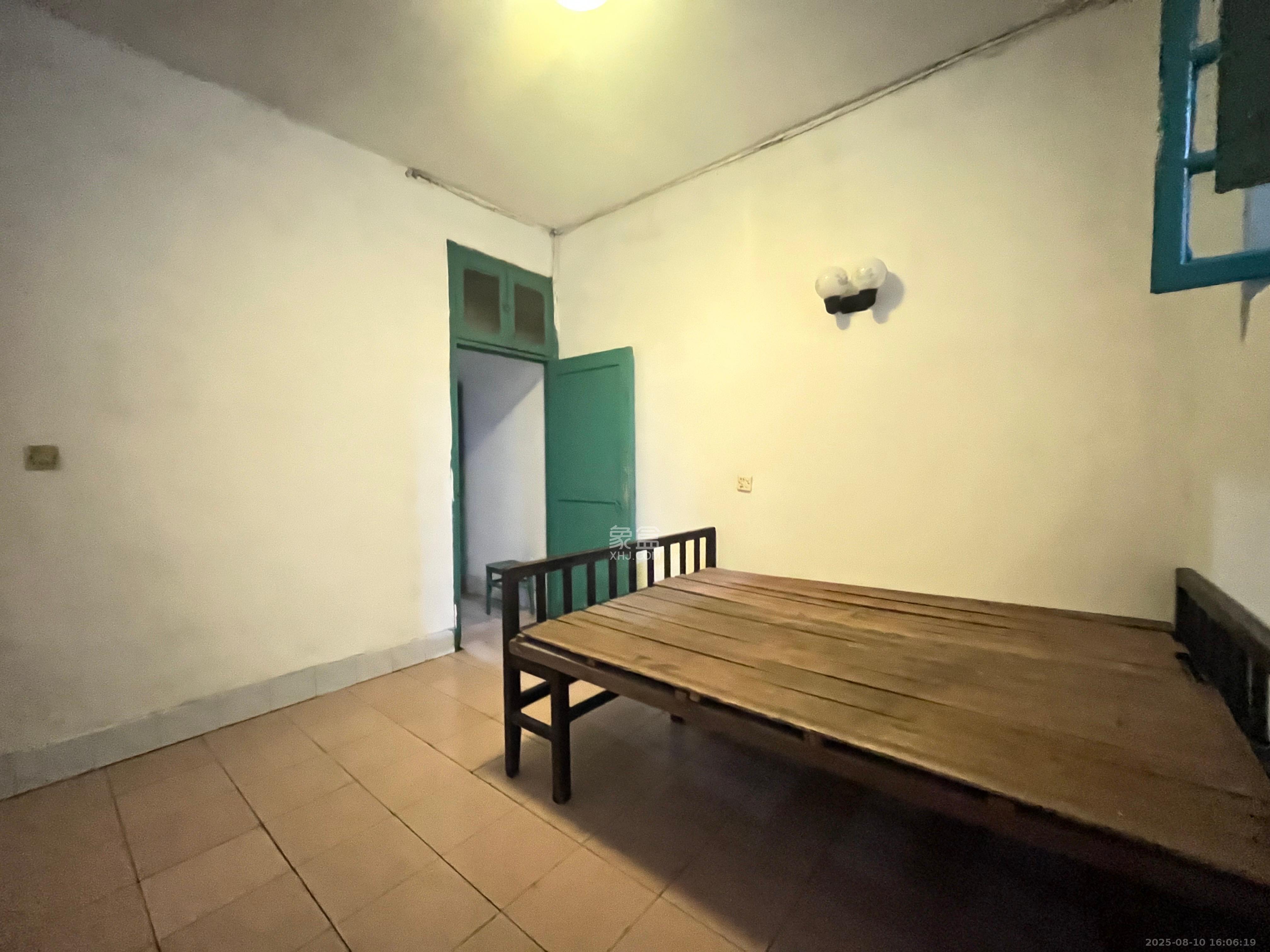 荣安宿舍  1室0厅0卫    900.0元/月室内图