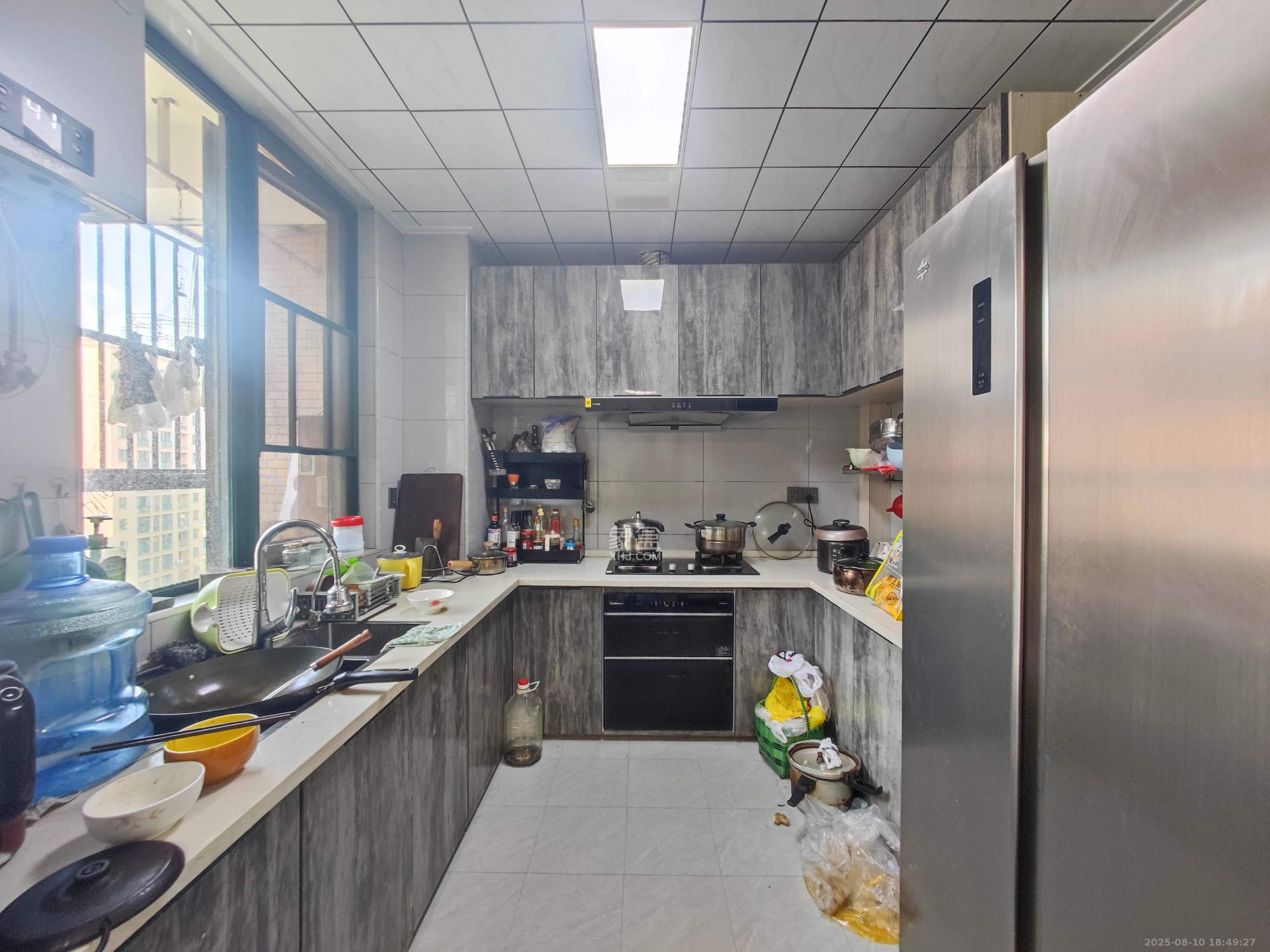 丽发新城  3室2厅2卫   115.00万其他