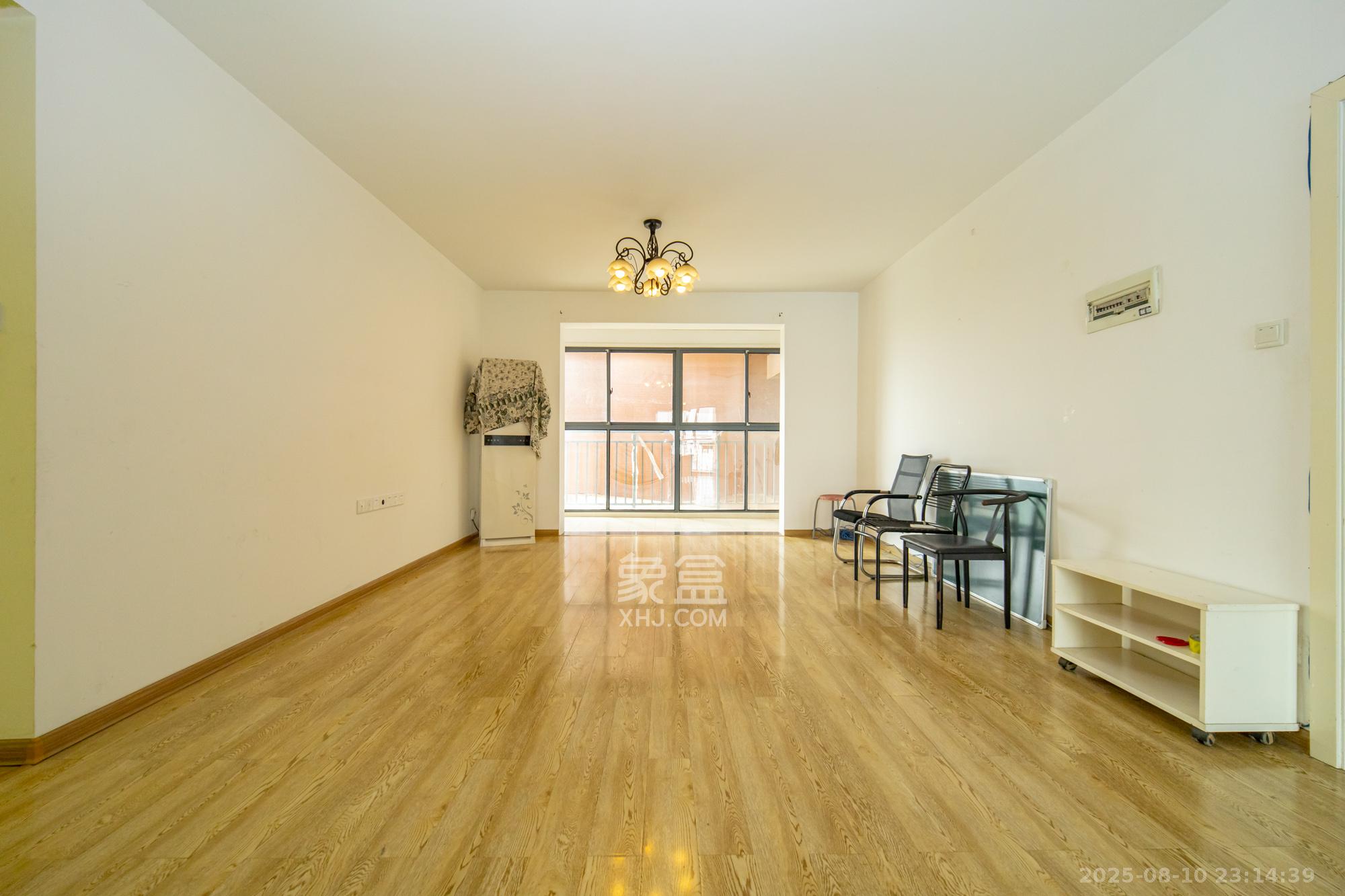 长永佳苑  3室2厅1卫    52.8万 长永佳苑  3室2厅1卫    52.8万