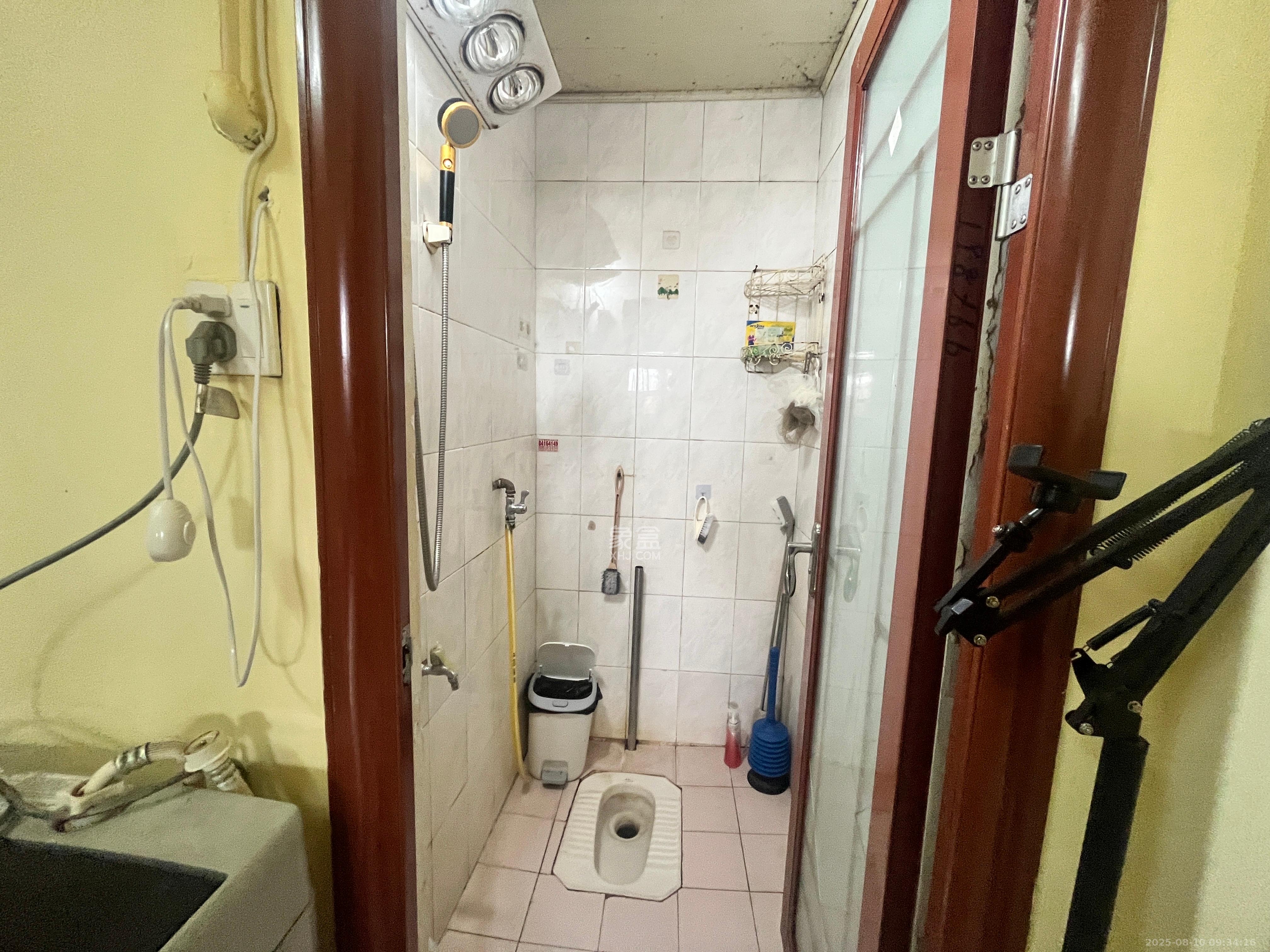 人民新村  2室1厅1卫    1000.0元/月室内图