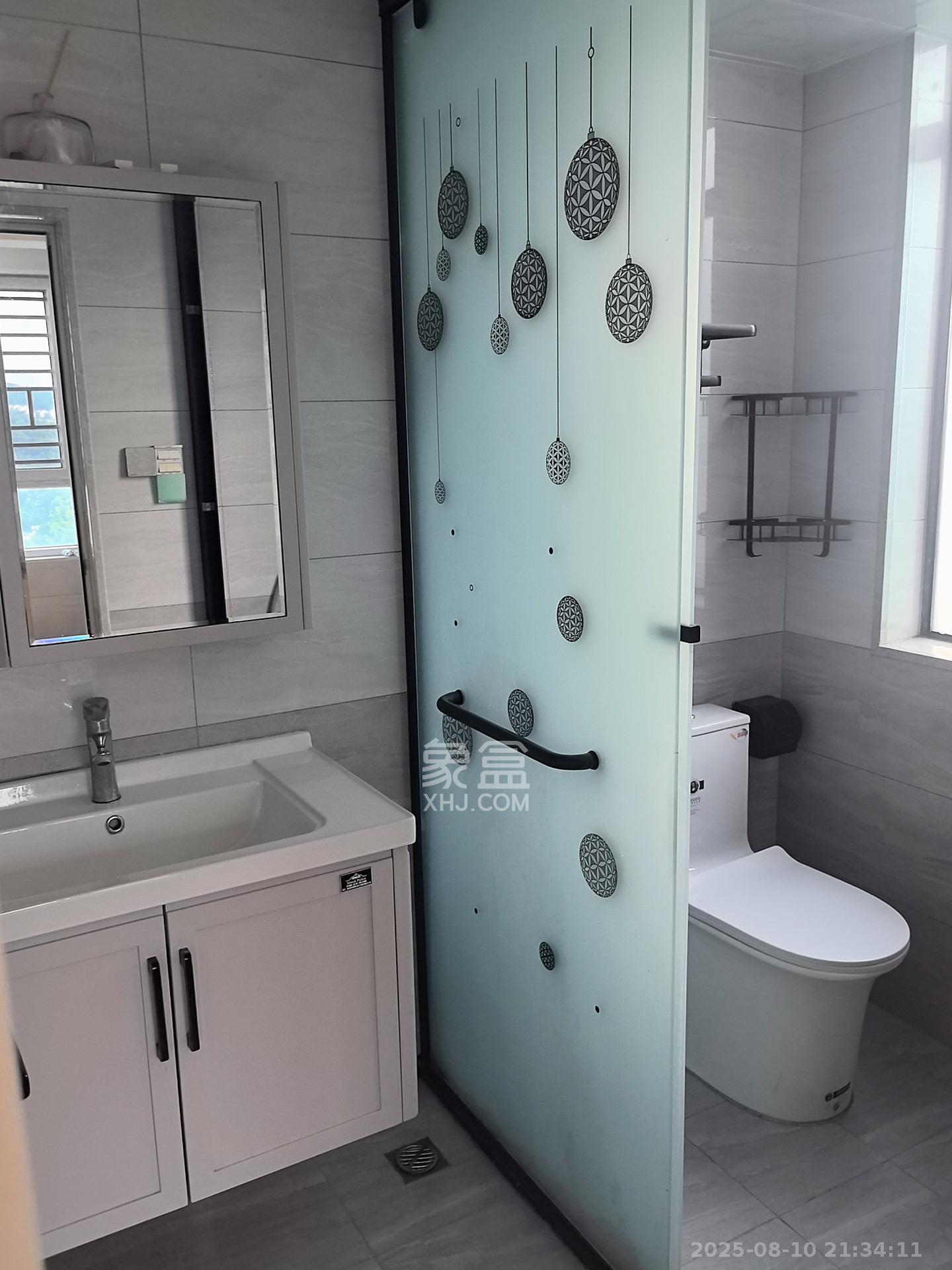 金鹰玖珑山 4室2厅2卫 2900.0元/月 金鹰玖珑山 4室2厅2卫 2900.0元/月室内图