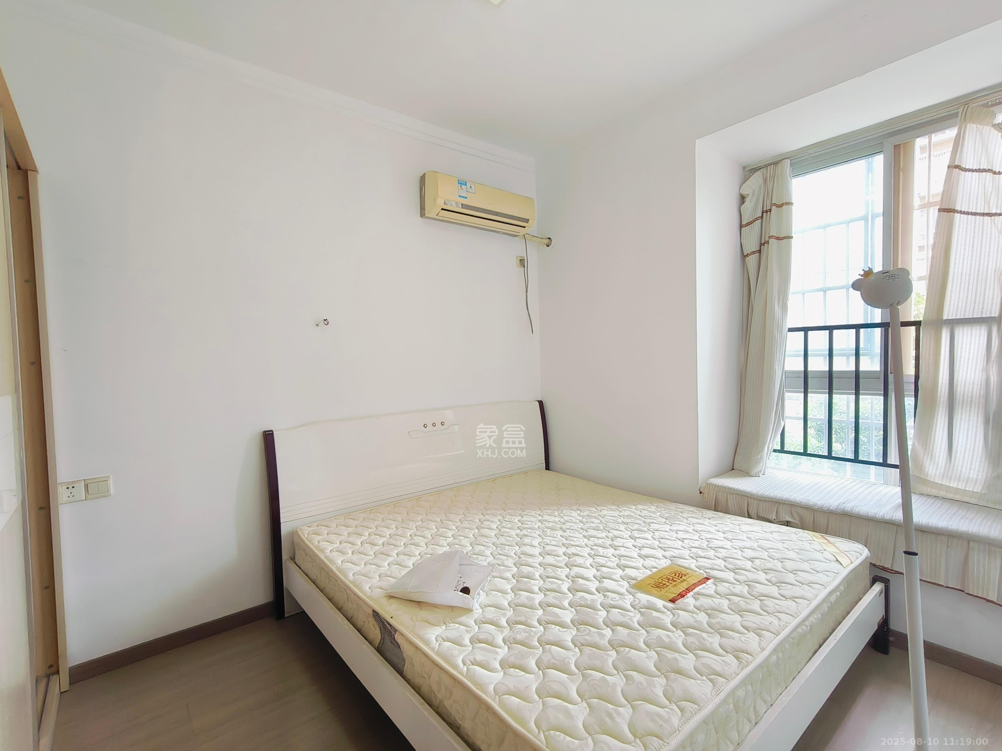 筑梦园  3室2厅1卫    2200.0元/月 筑梦园  3室2厅1卫    2200.0元/月室内图